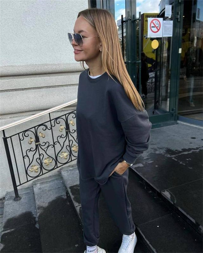 Women's Casual Solid Color Long Sleeve Top and Elastic Waist Pants Two-Piece Set