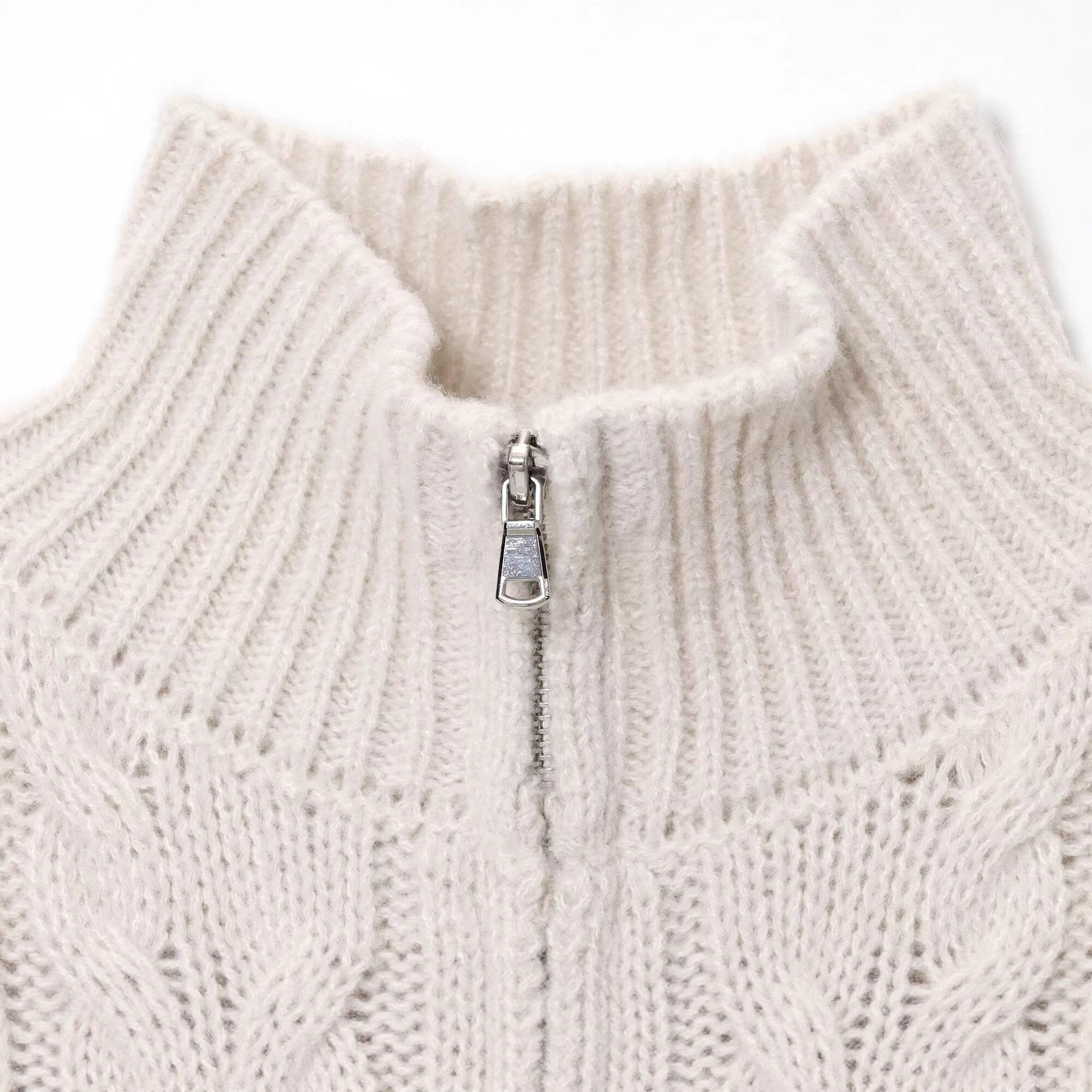 Women's Cable Knit Zip-Up Cardigan with Stand Collar