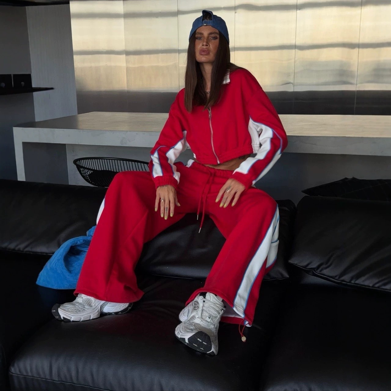Women's Color-Block Zip-Up Short Jacket & Wide-Leg Pants Set