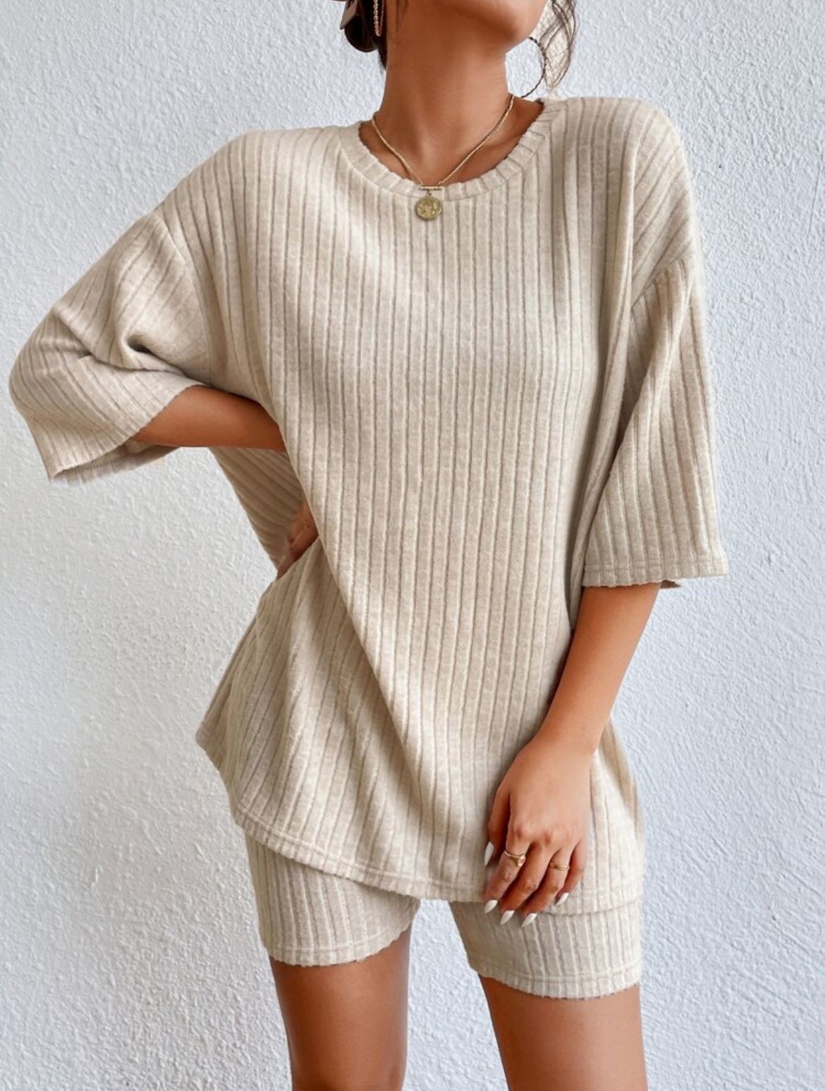 Women's Solid Color Crewneck Short Sleeve Loose Shorts Set