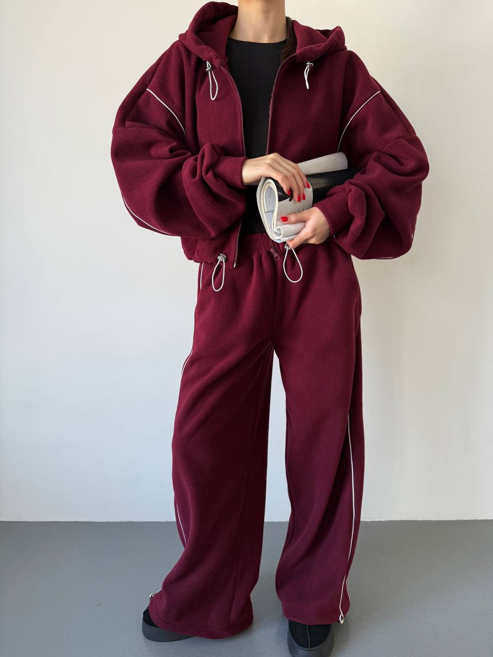 Women's Fleece Hoodie and Straight-Leg Pants Two-Piece Set