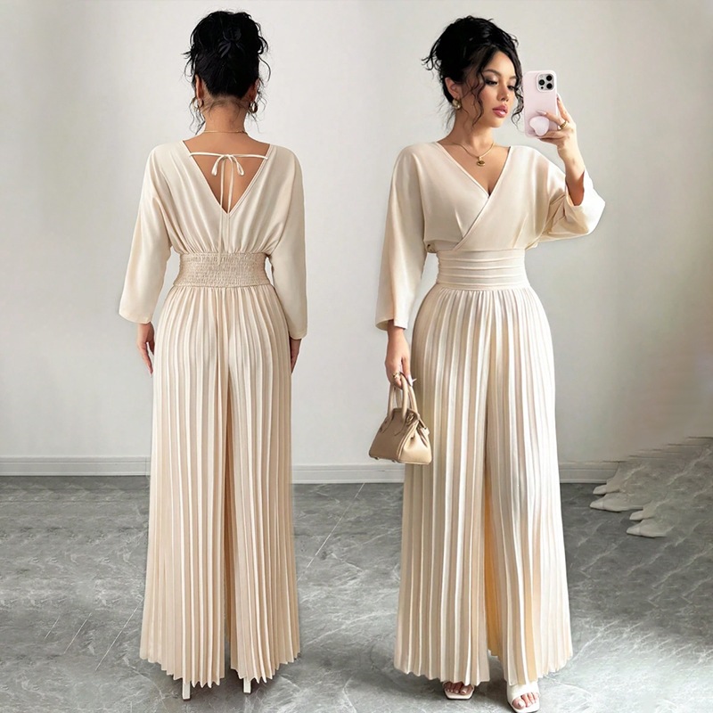 Elegant Solid V-Neck Pleated Waist-Defining Wide-Leg Jumpsuit