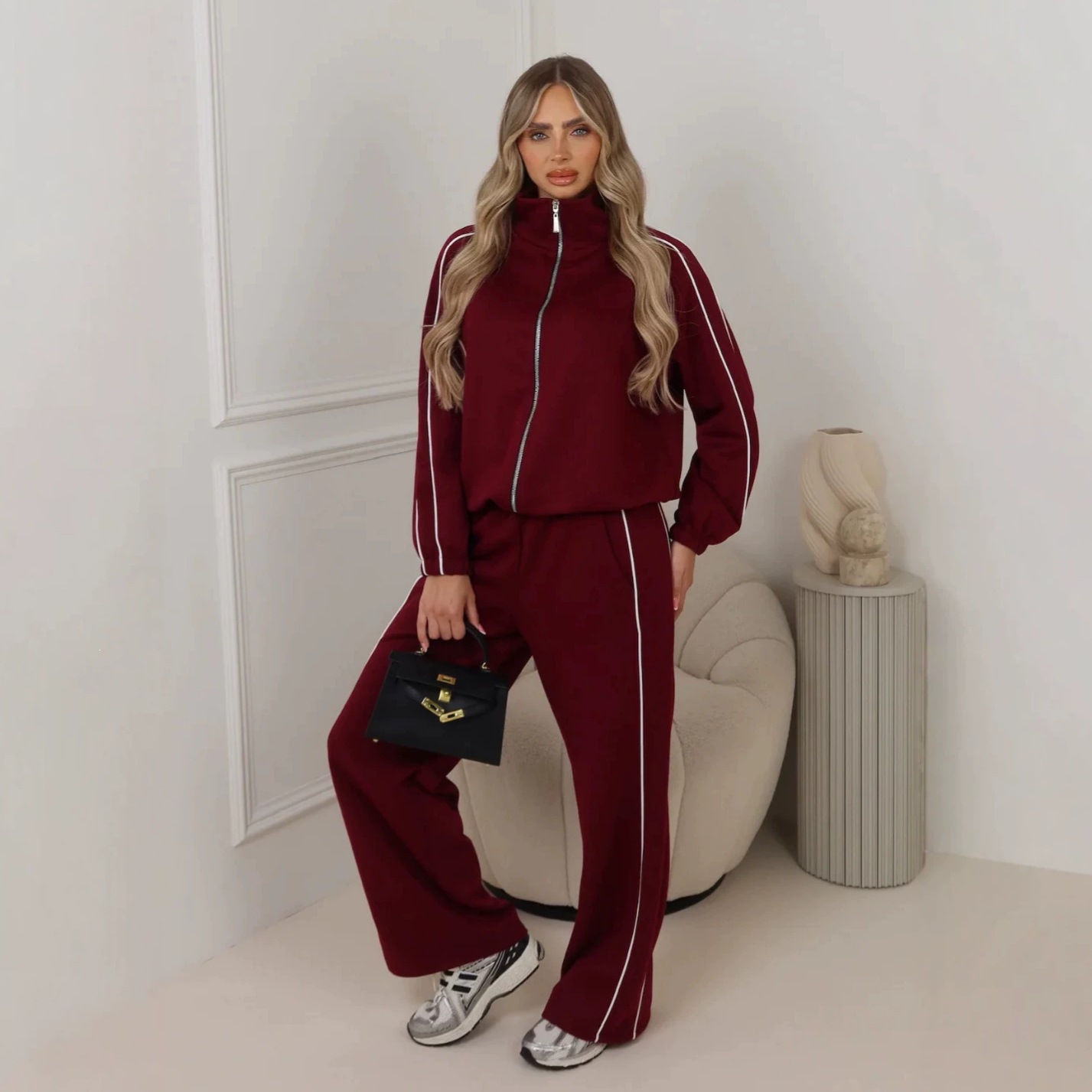 Women's Colorblock Striped Tracksuit with Lapel Zip Jacket and Wide-Leg Sweatpants