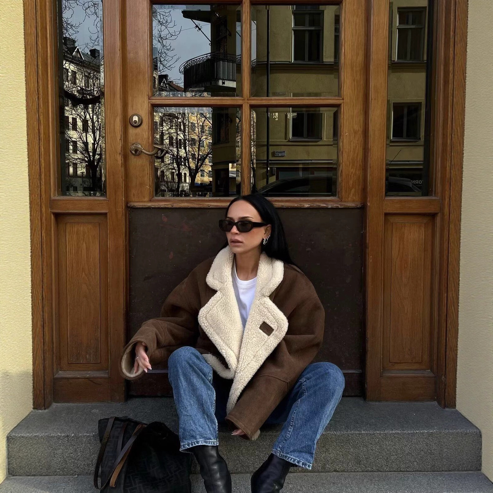 Women's Retro Faux Shearling Coat Round Neck Button Front