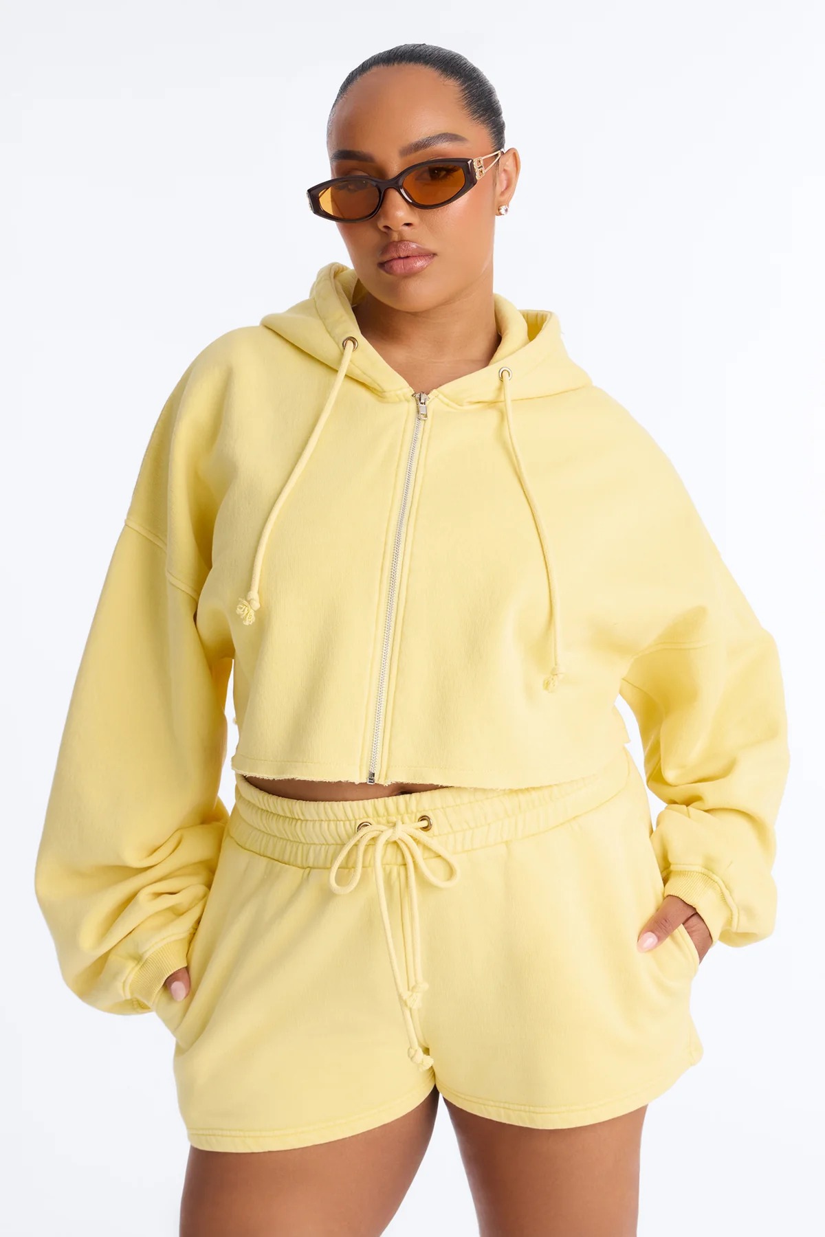 Women's Long Sleeve Crop Top and Shorts Set Casual Sporty Two-Piece Outfit