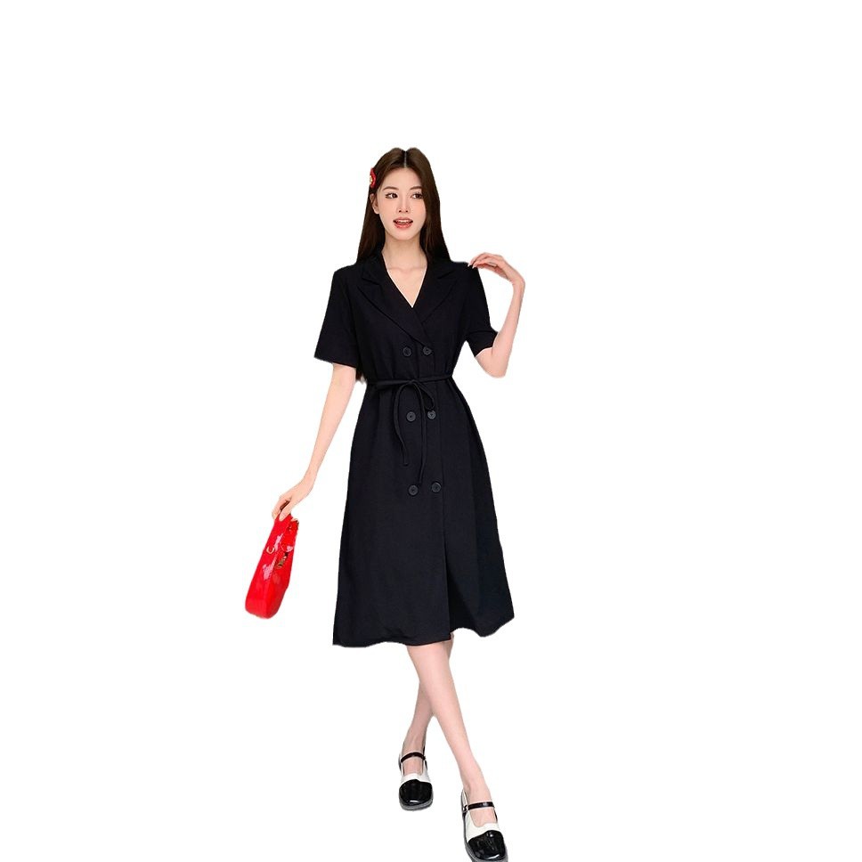 Hepburn Style French A-Line Dress with Waist-Cinching Design