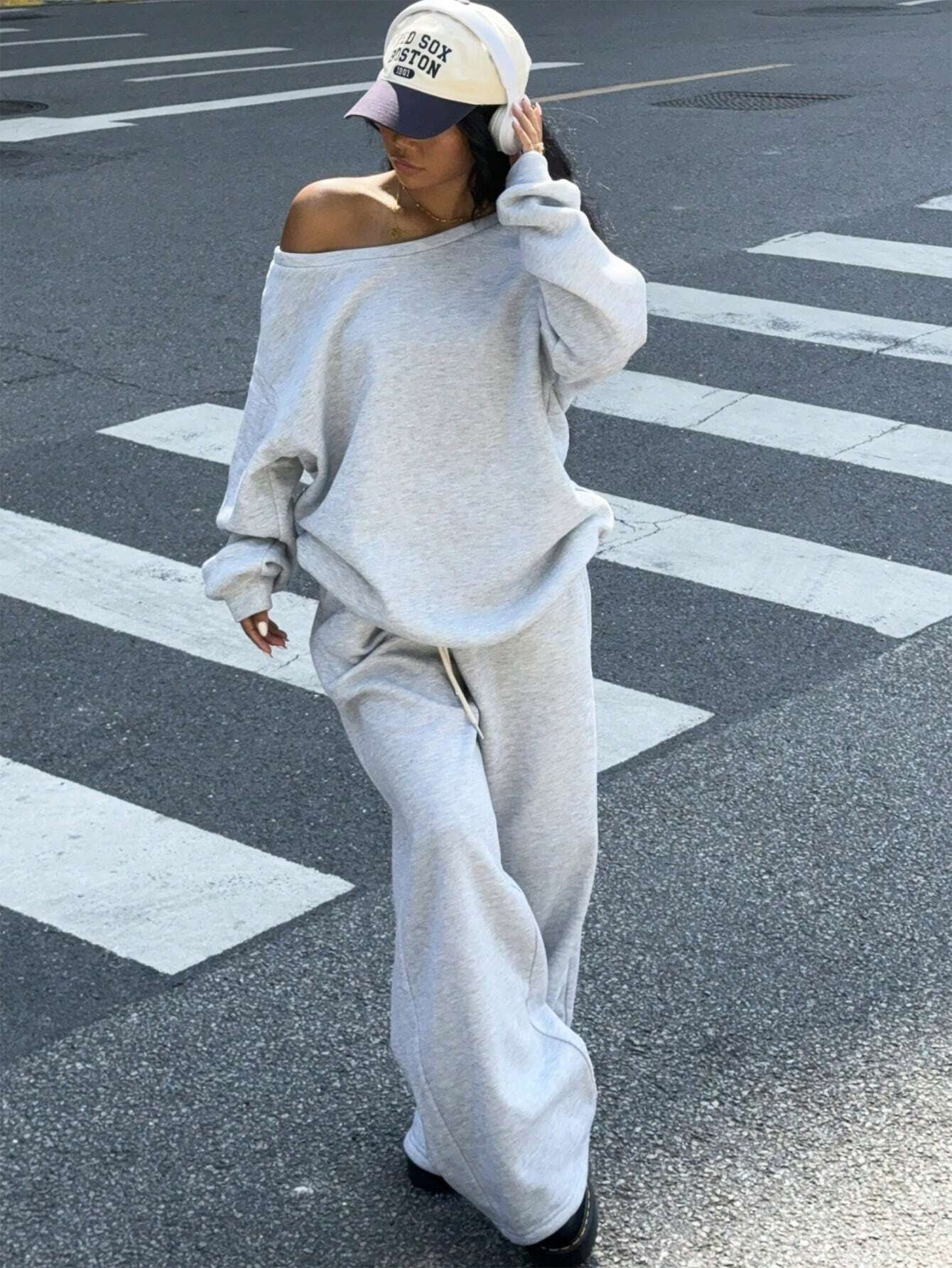 Women's Casual Crewneck Sweatshirt and Pants Set Solid Color Loose Fit