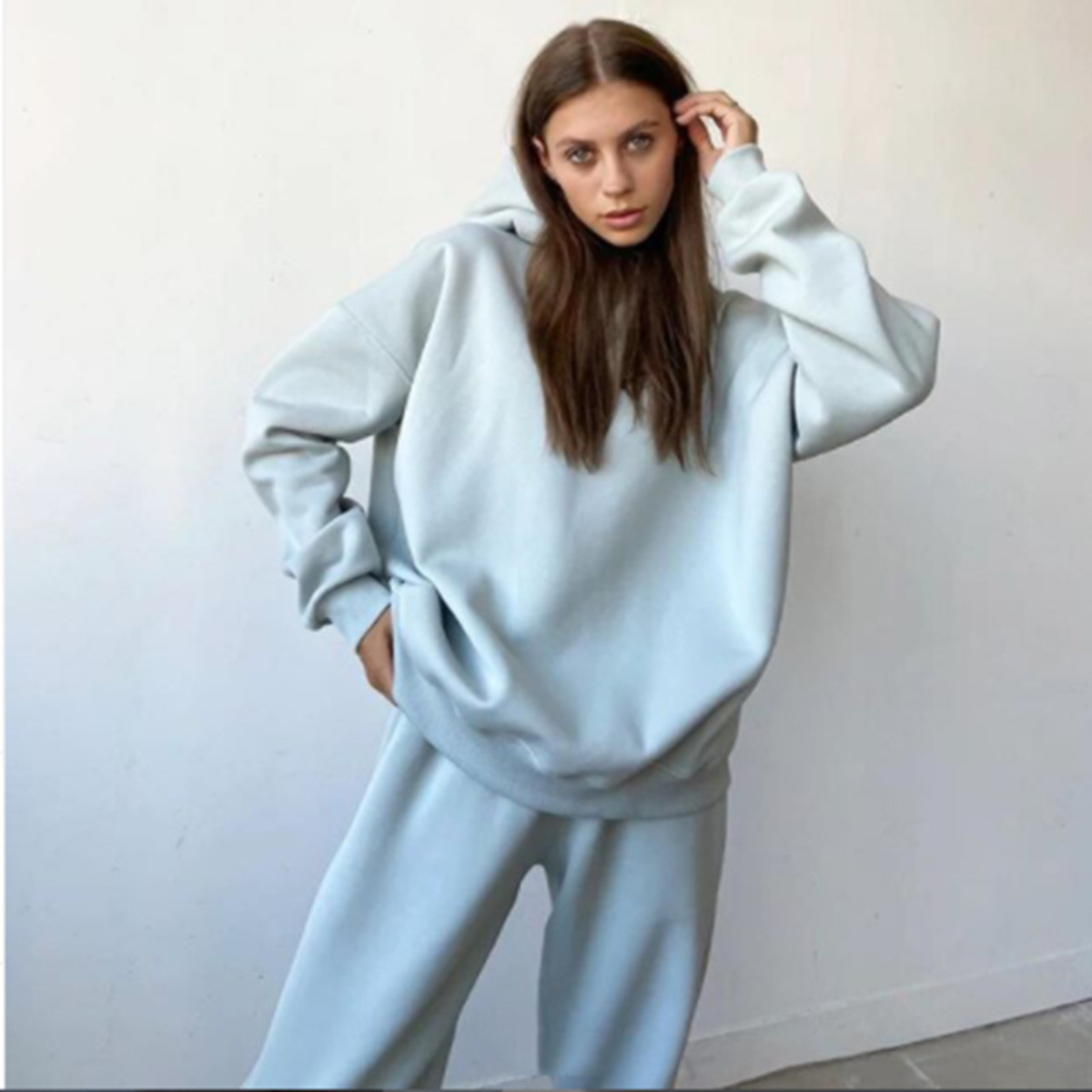 Women's Thick Hoodie and Jogger Pants Two-Piece Set