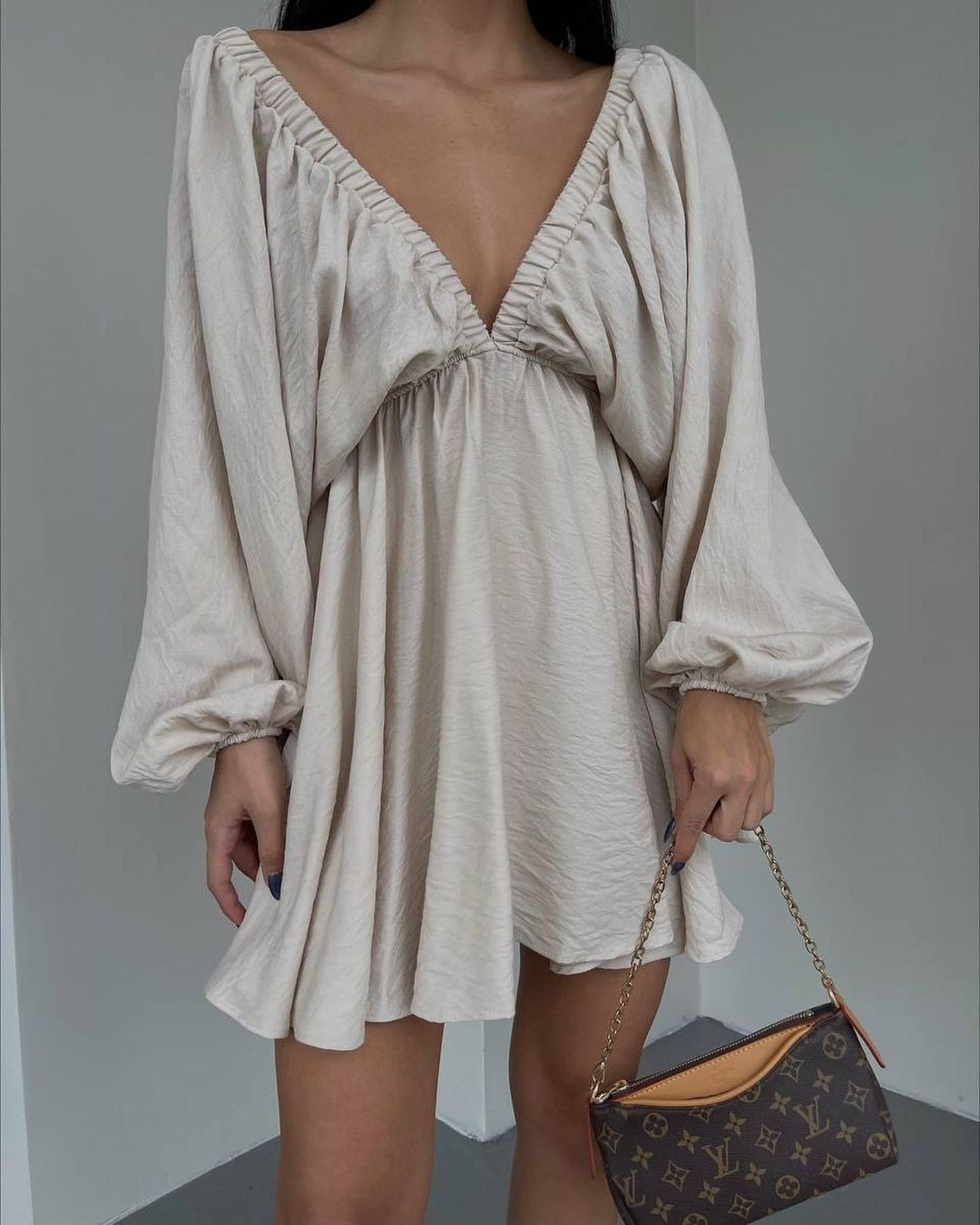 V-Neck Long Sleeve Bubble Sleeve Flared Dress