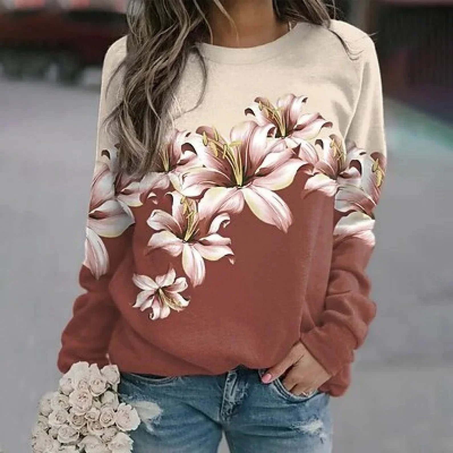 Women's Floral Butterfly Print Crewneck Sweatshirt
