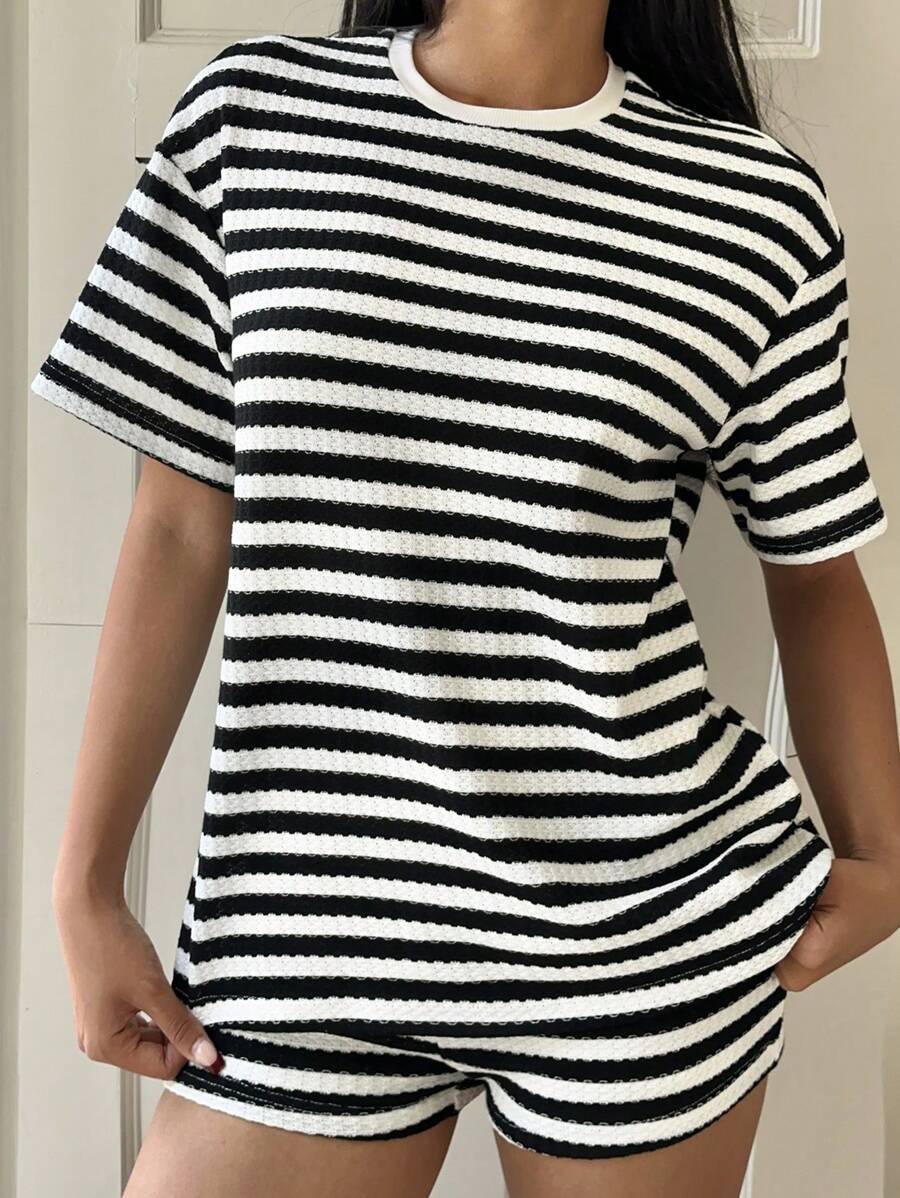 Striped Short Sleeve T-Shirt Set Women Casual Loose Crew Neck