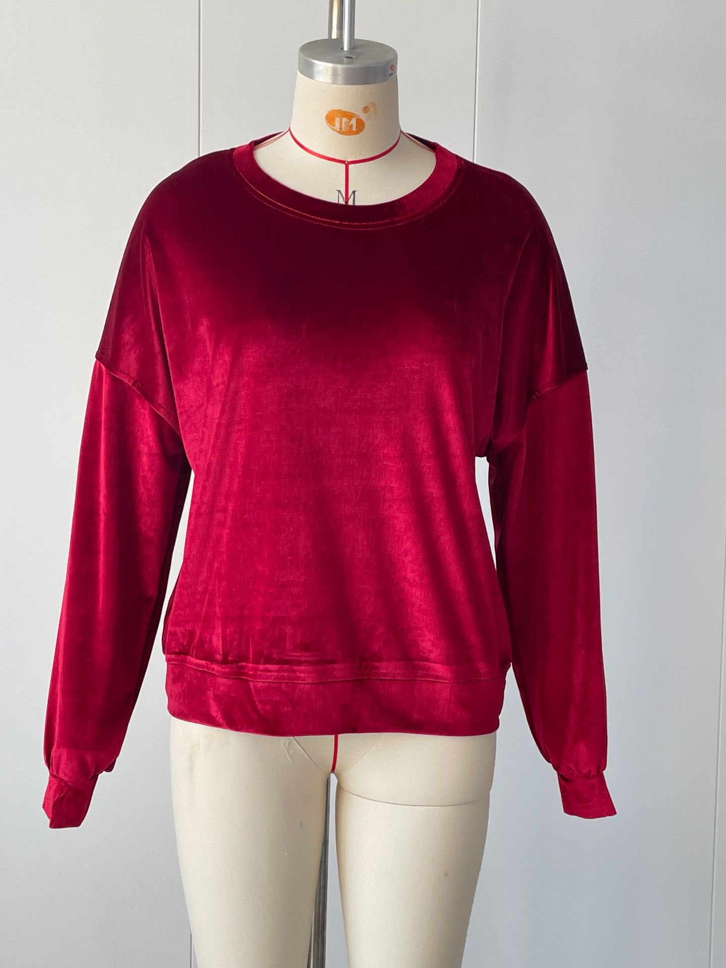 Women's Long Sleeve Gold Velvet Solid Color Crewneck Sweatshirt