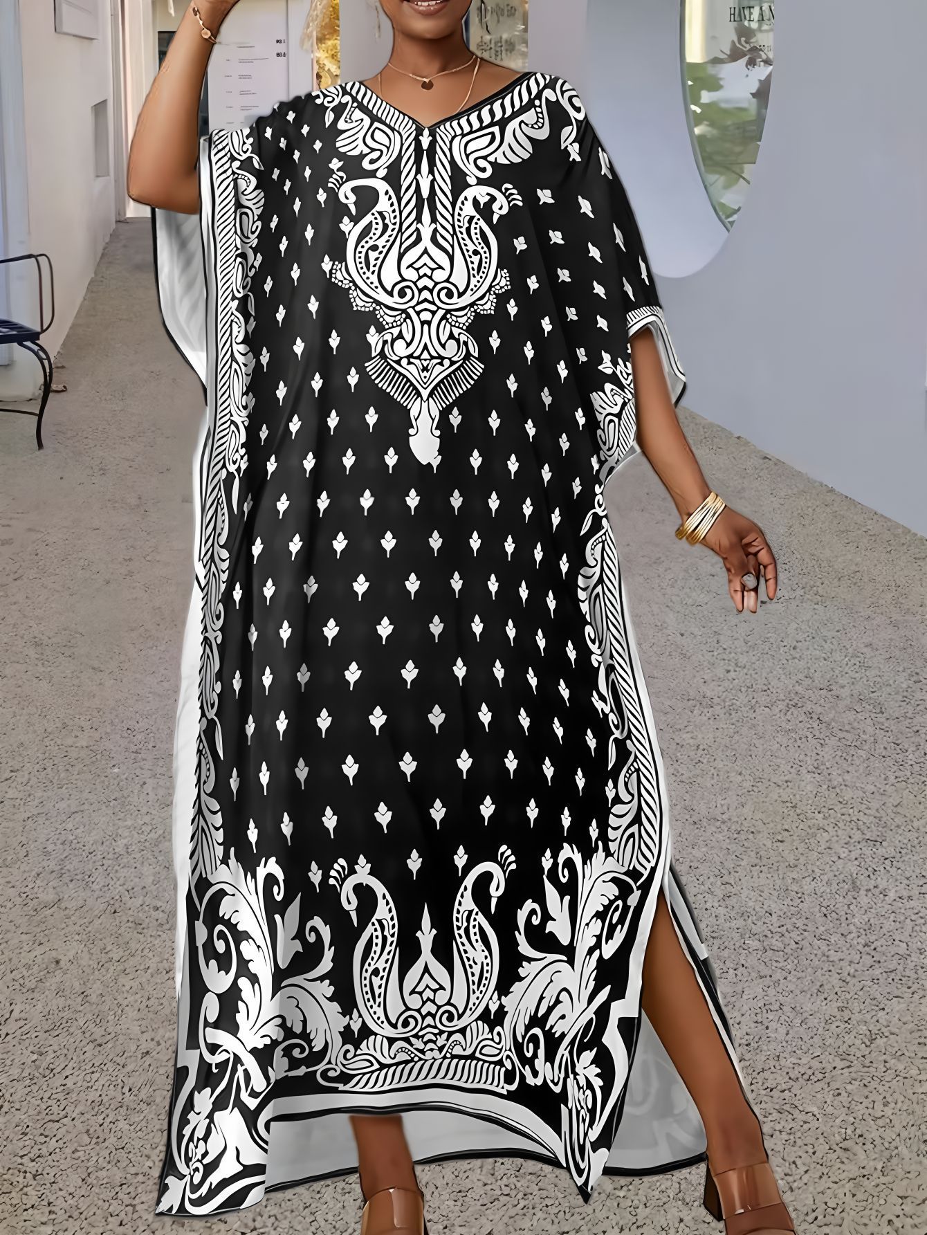 Women's Loose V-Neck Printed Long Sleeve Maxi Robe