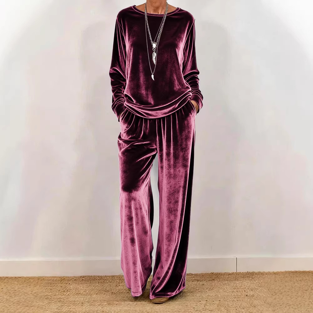Women's Velvet Lounge Set Crewneck Long Sleeve Top & Pants