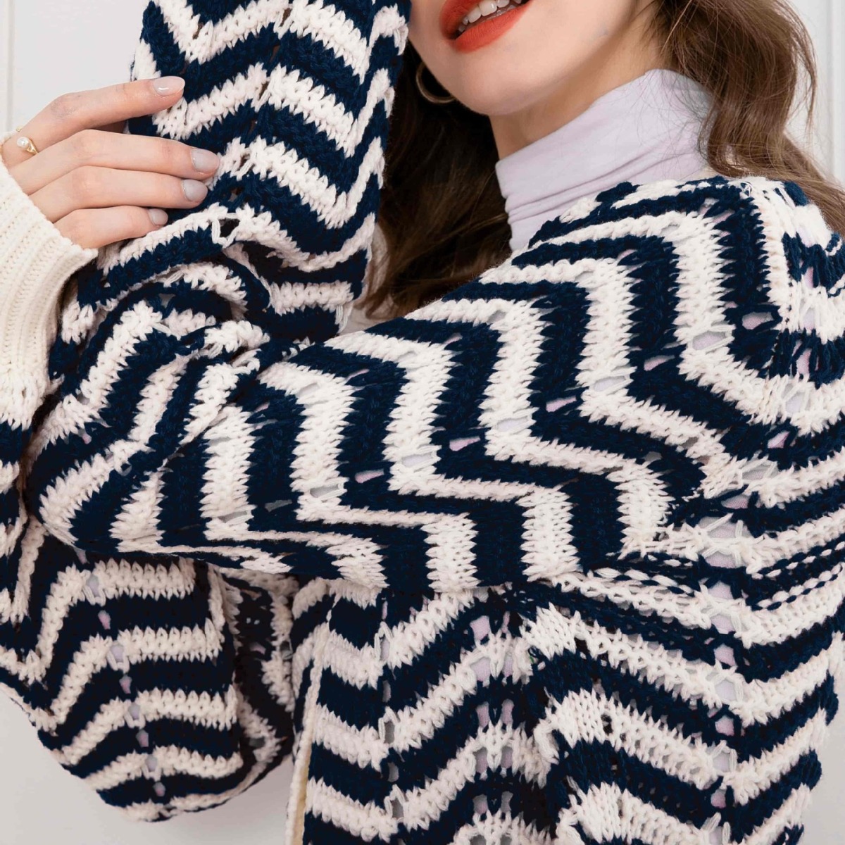 Retro Striped Knit Cardigan V-Neck Button Short Long-Sleeve Hollow-Out Sweater