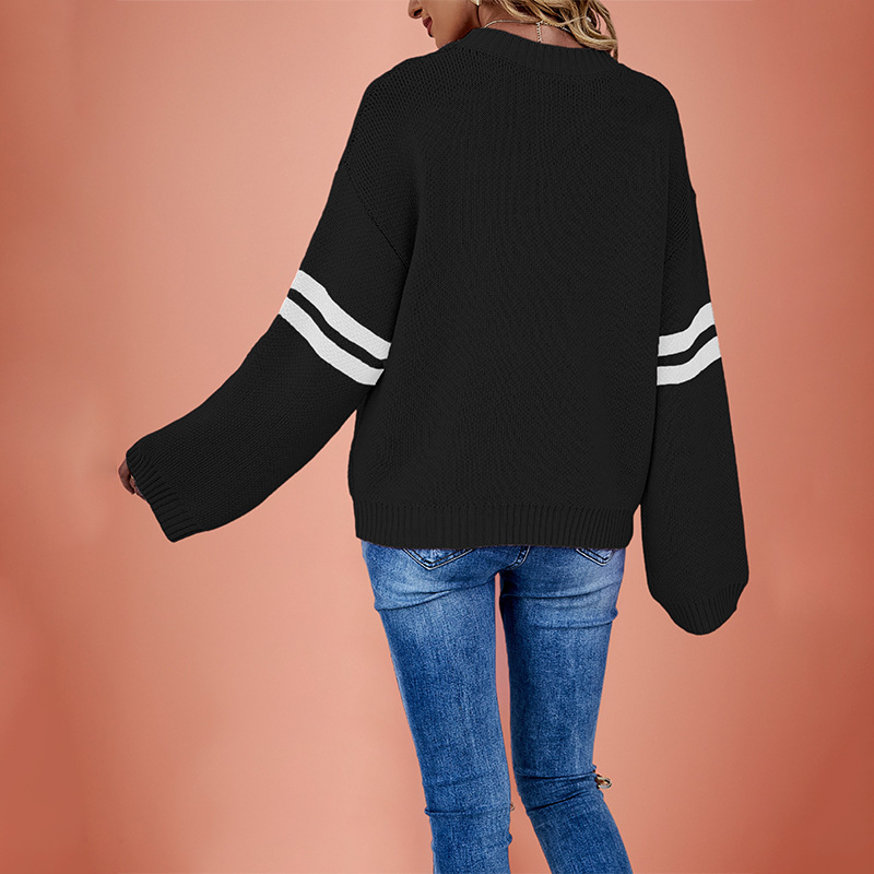 Color-Block Heart Crewneck Knit Sweater