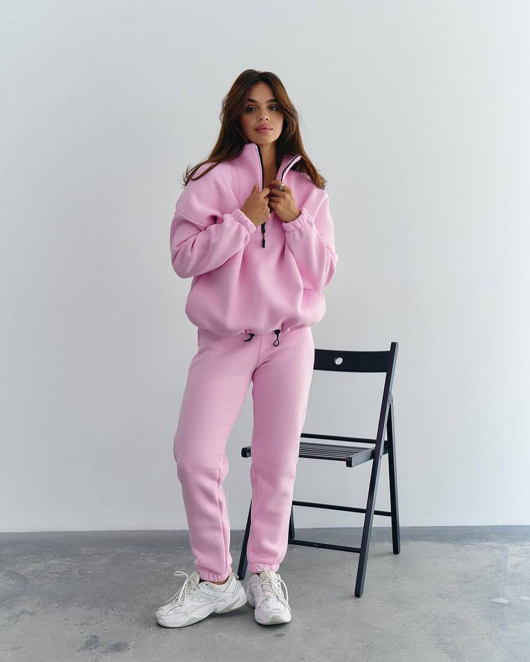 Women's Stand Collar Zip Two-Piece Sweatsuit Set Solid Color