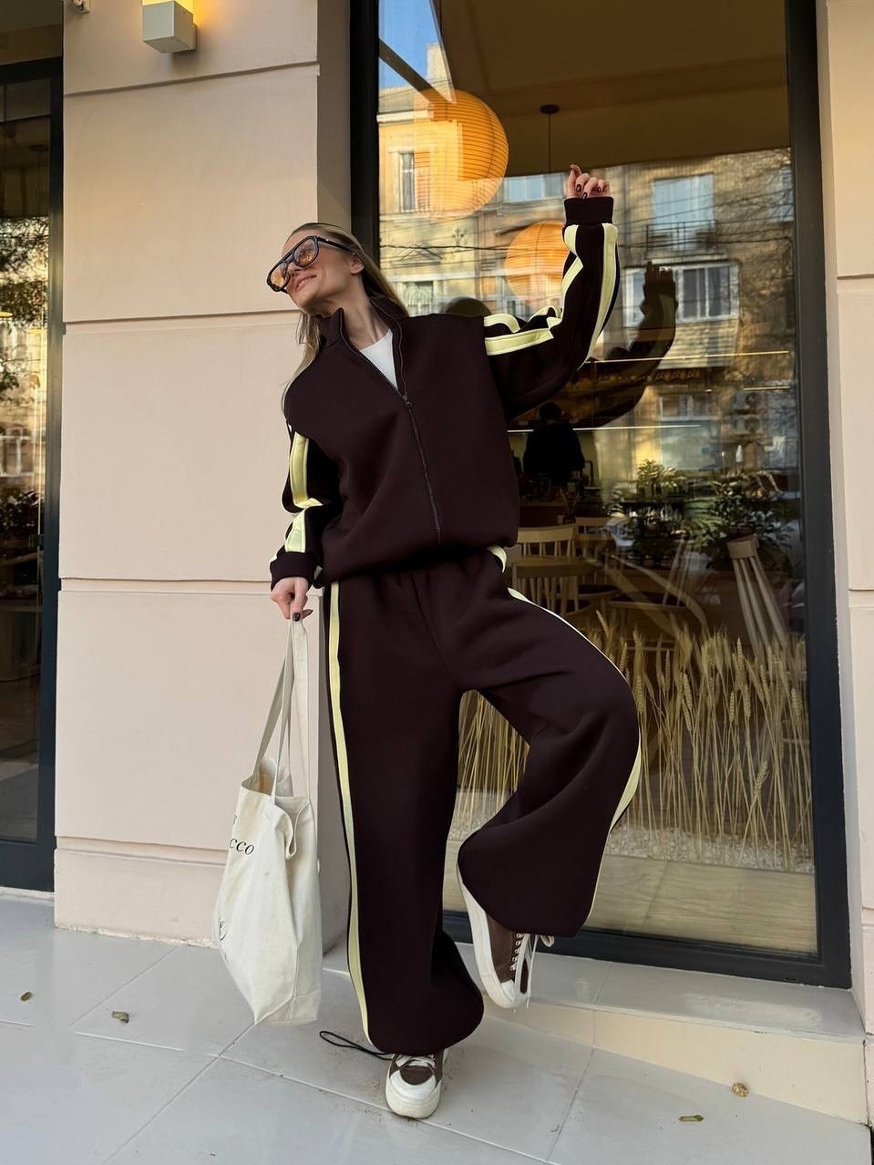 Women's Colorblock Zip-Up Stand Collar Cardigan & Striped Jogger Two-Piece Set