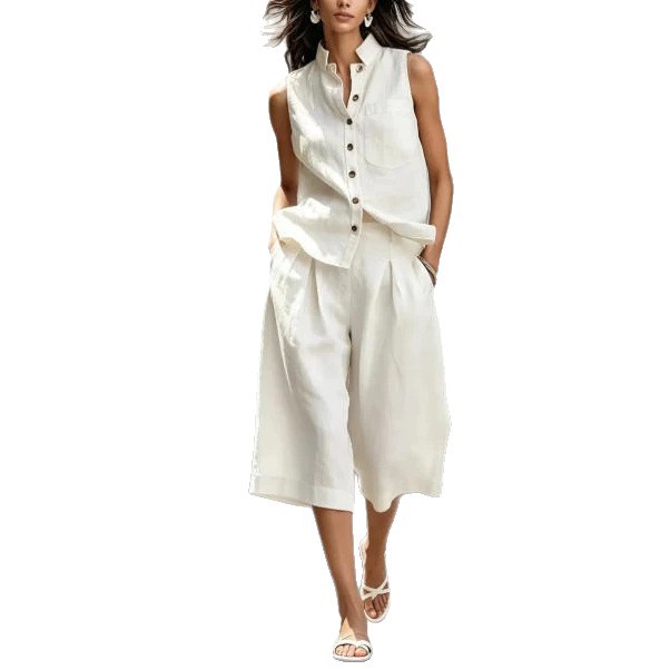 Women's Sleeveless Shirt and Shorts Two-Piece Set