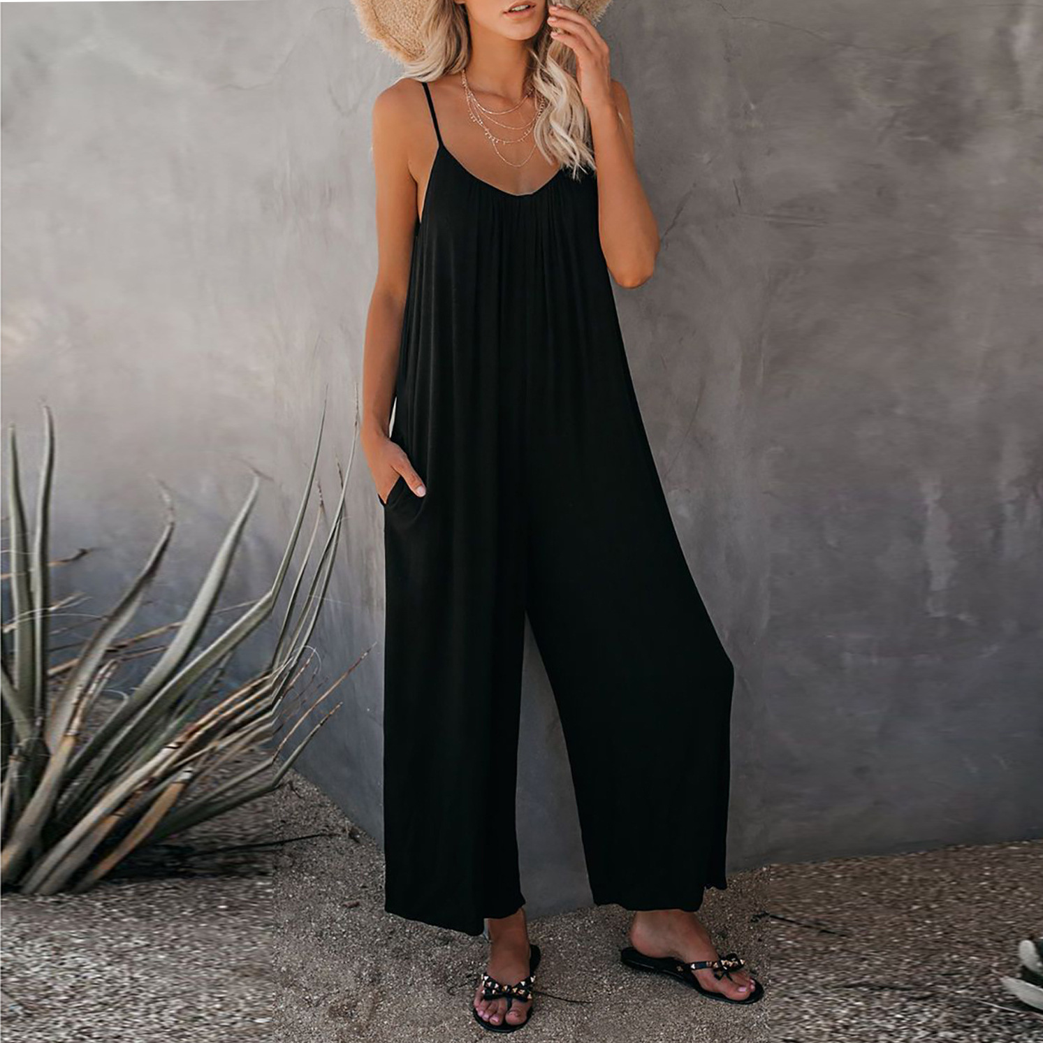 Women's Sleeveless Jumpsuit with Pockets Solid Color Casual