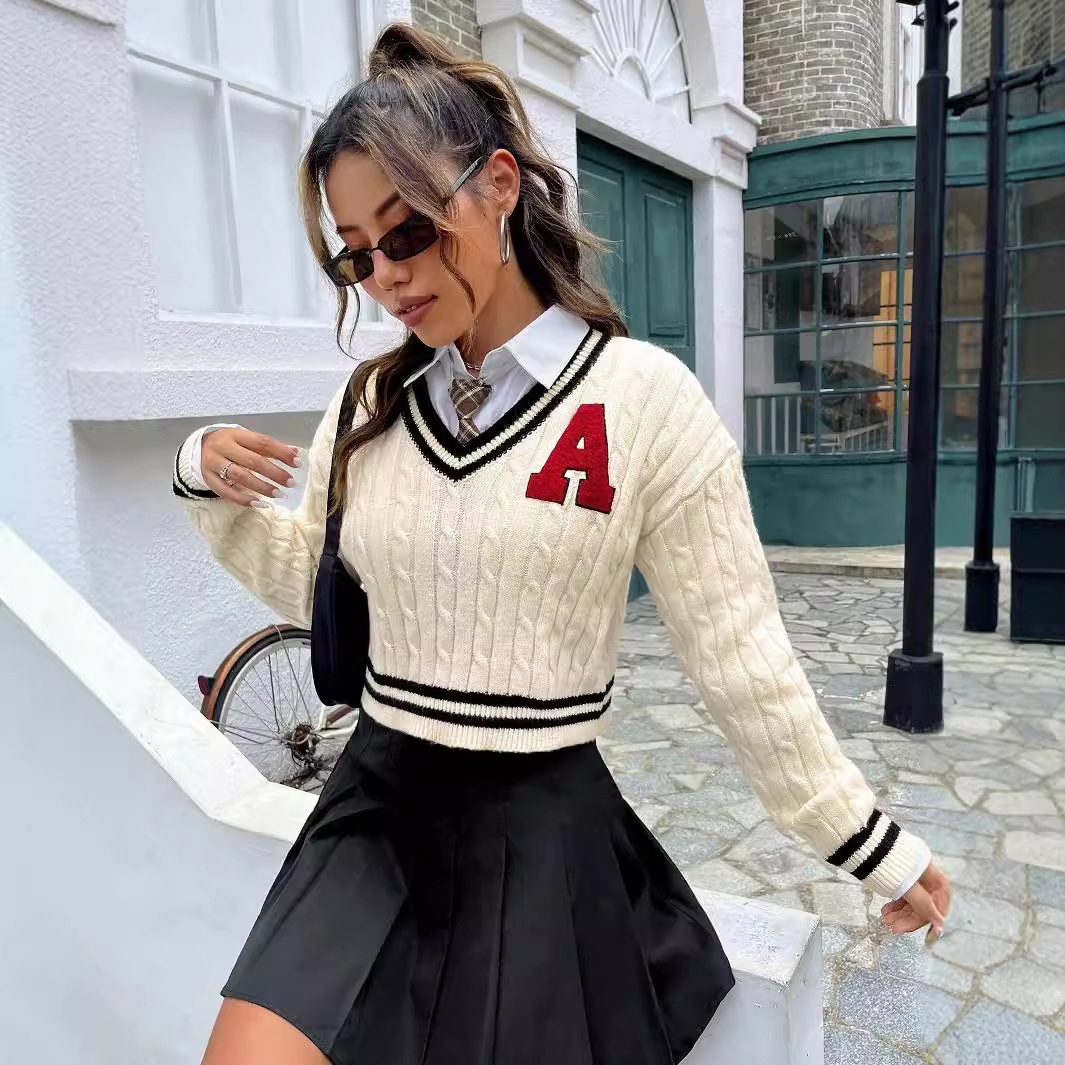 Jacquard Embroidered V-Neck Striped Knit Top Slim Fit Long Sleeve Women's