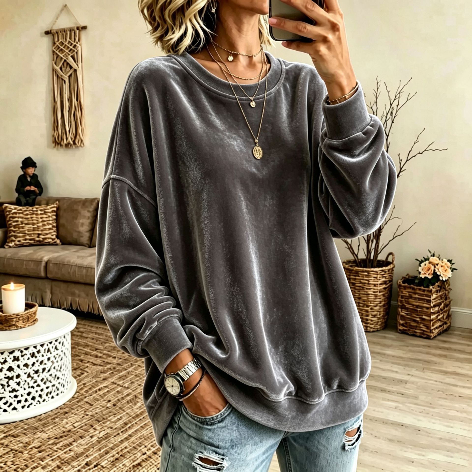 Women's Long Sleeve Gold Velvet Solid Color Crewneck Sweatshirt