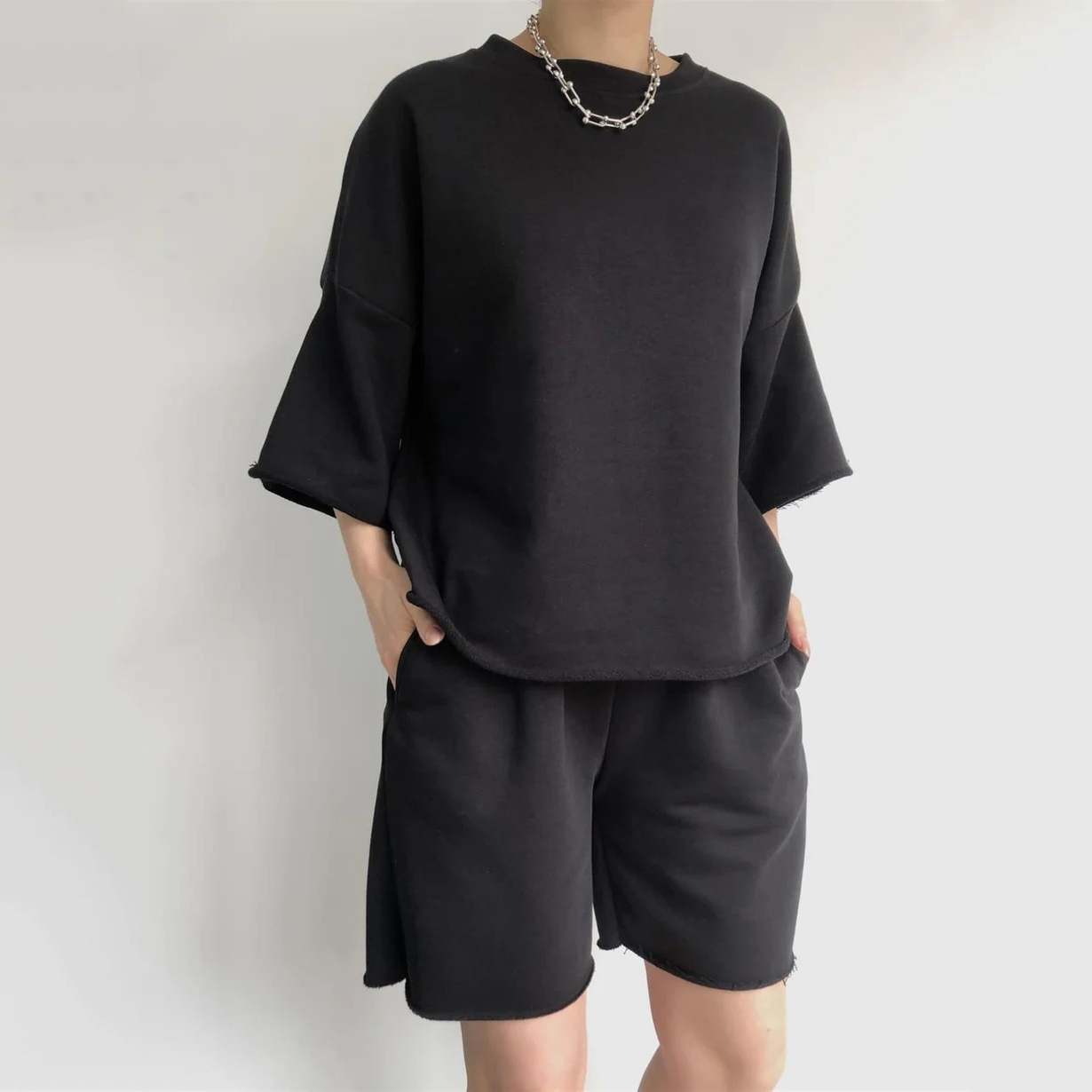 Women's Casual Two-Piece Set Short Sleeve Crew Neck Drawstring Shorts