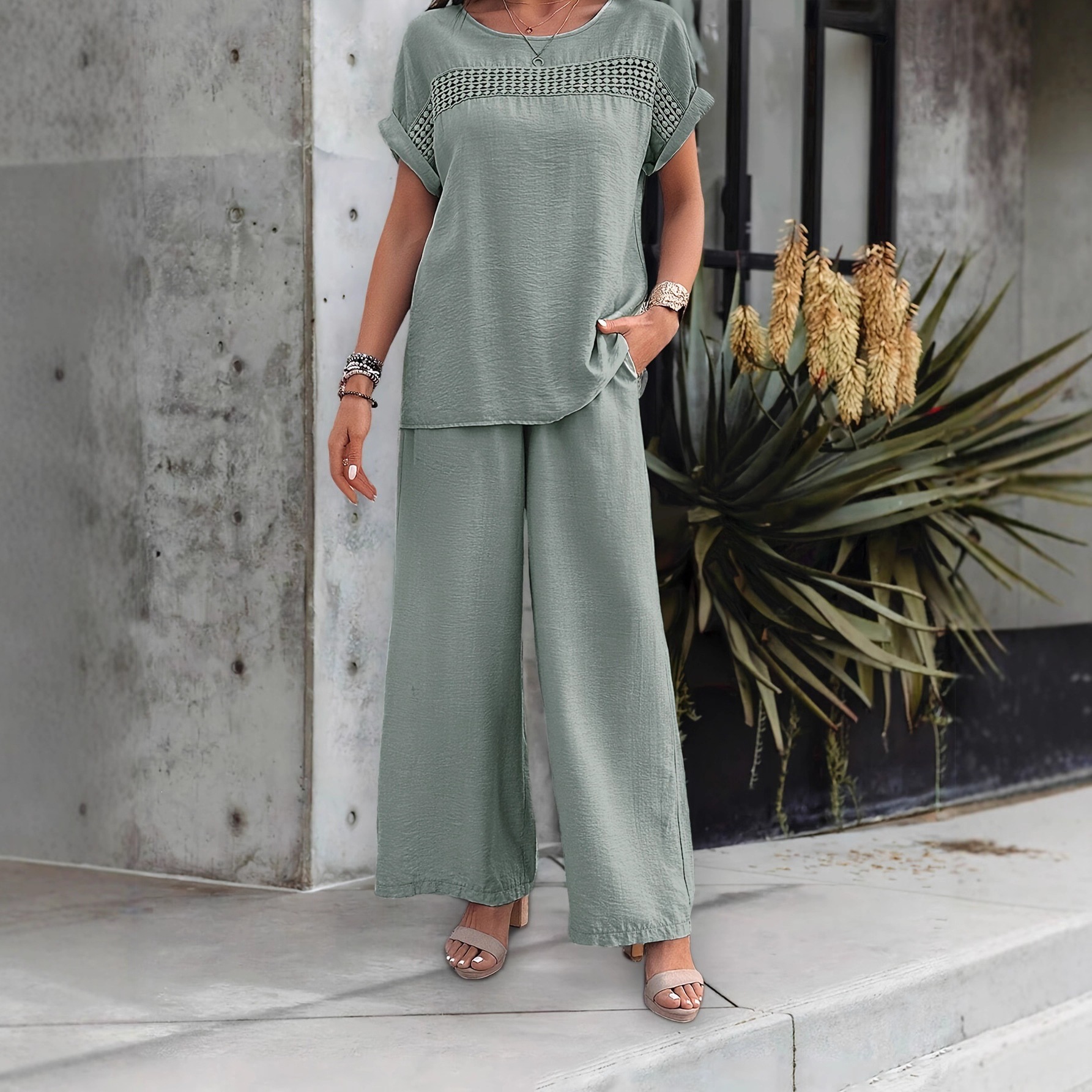 Women's Two-Piece Set with Lace Trim and Pockets