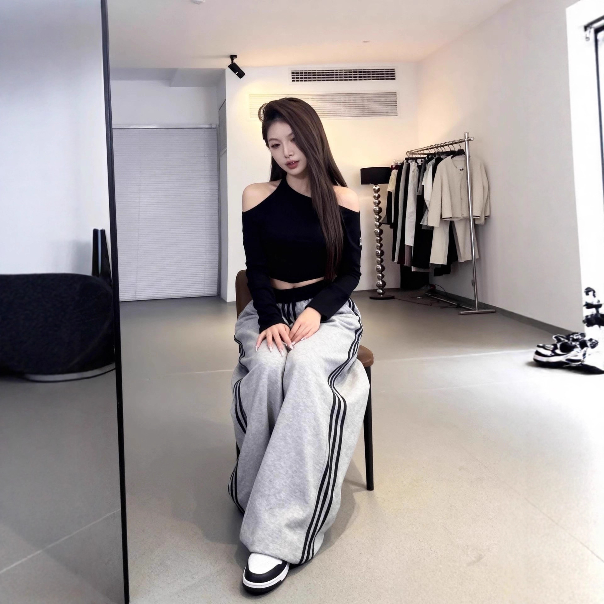 High-Waisted Wide-Leg Track Pants with Side Stripes, Loose Casual Fit