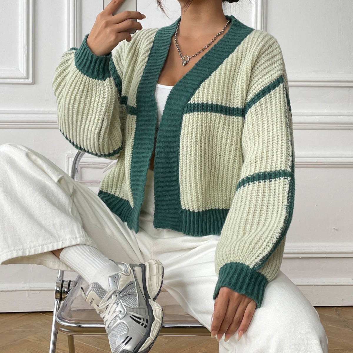 Women's Color-Block Knit Cardigan Loose Fit V-Neck Lantern Sleeve