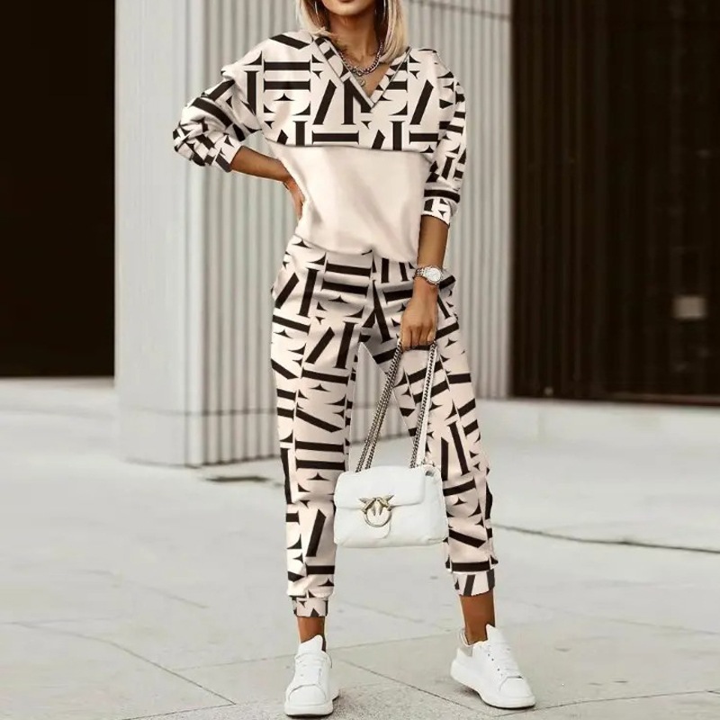 Women's Printed Long-Sleeve Top & Wide-Leg Pants Set