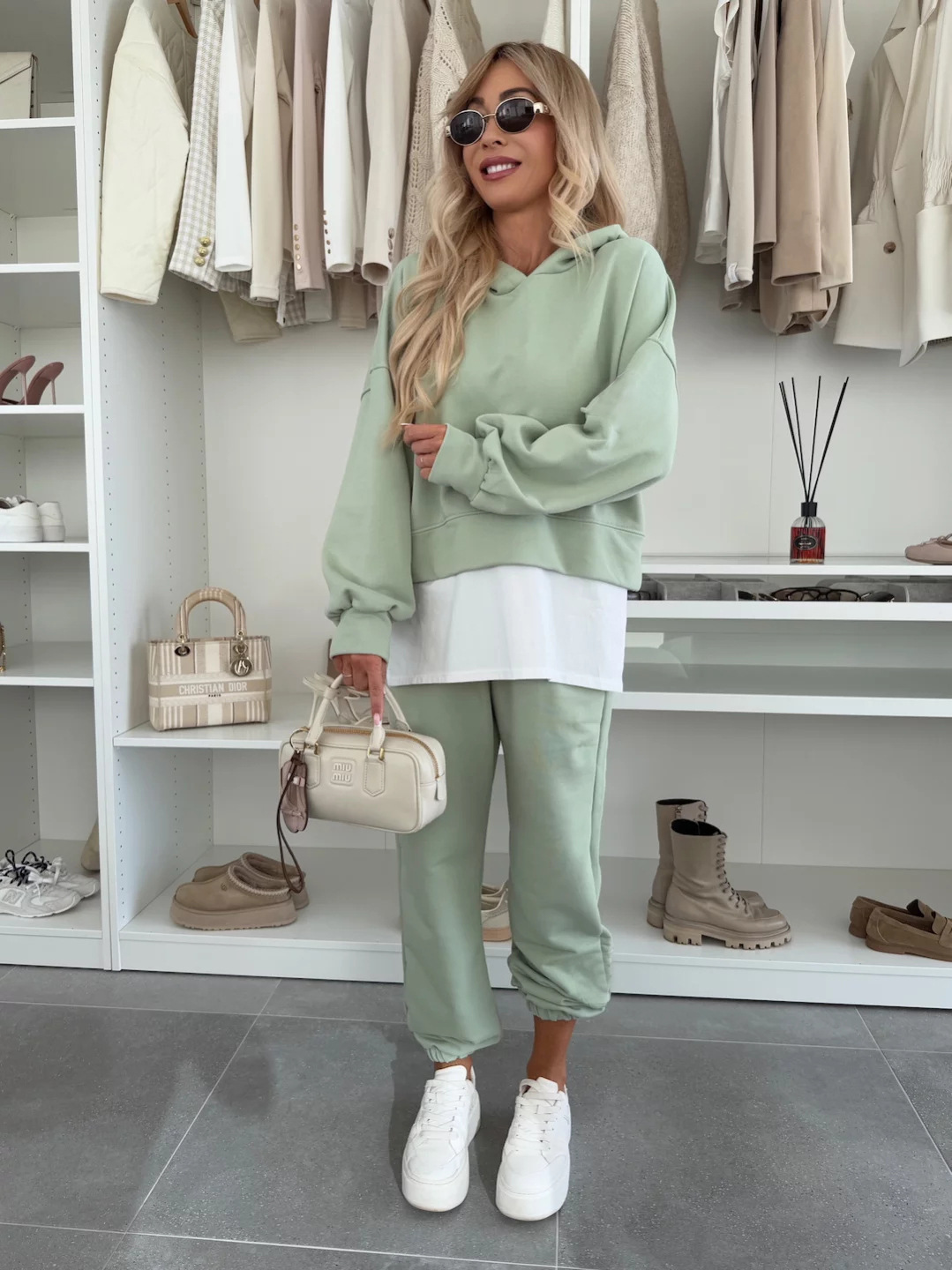 Women's Colorblock Faux-Layer Sweatshirt and Pants Set