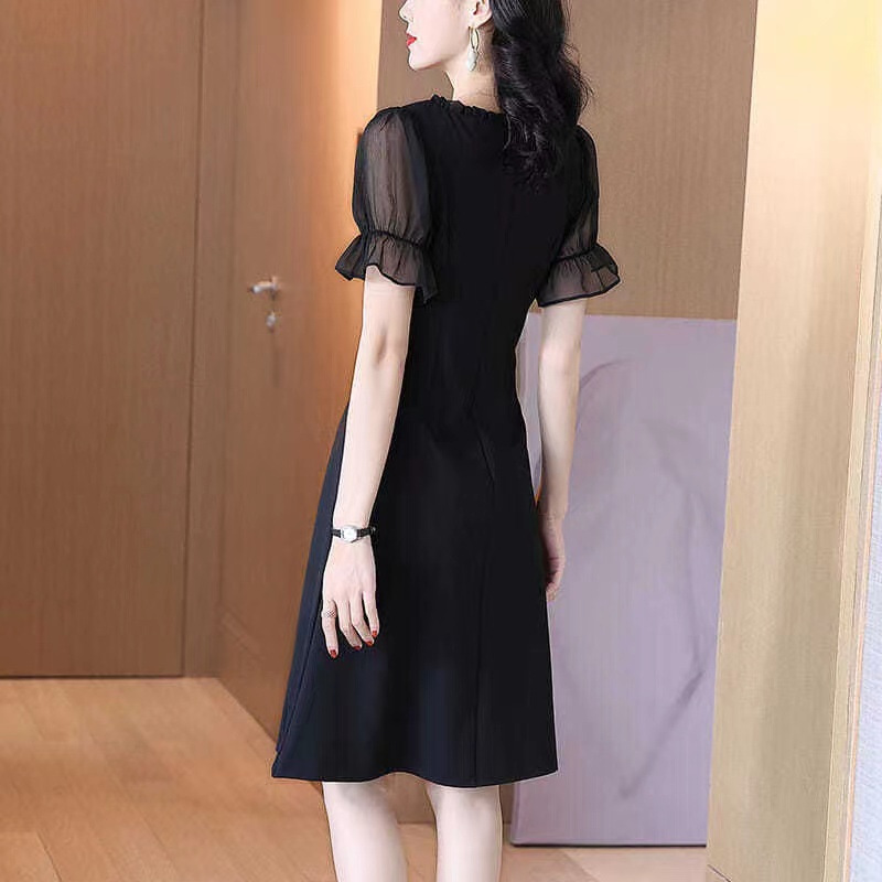 Hepburn Style Black Dress Square Neck A-Line Midi
