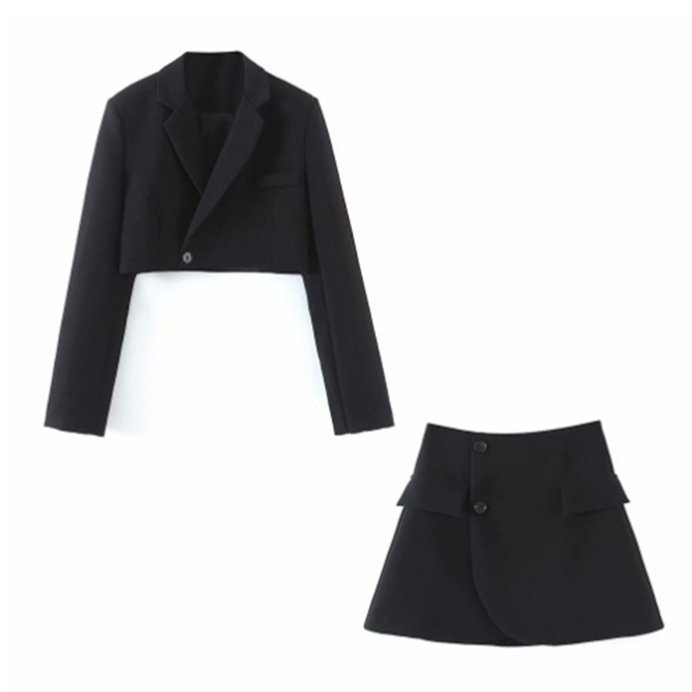 Women's Gray Blazer and Skirt Set Long Sleeve Commuter Two-Piece