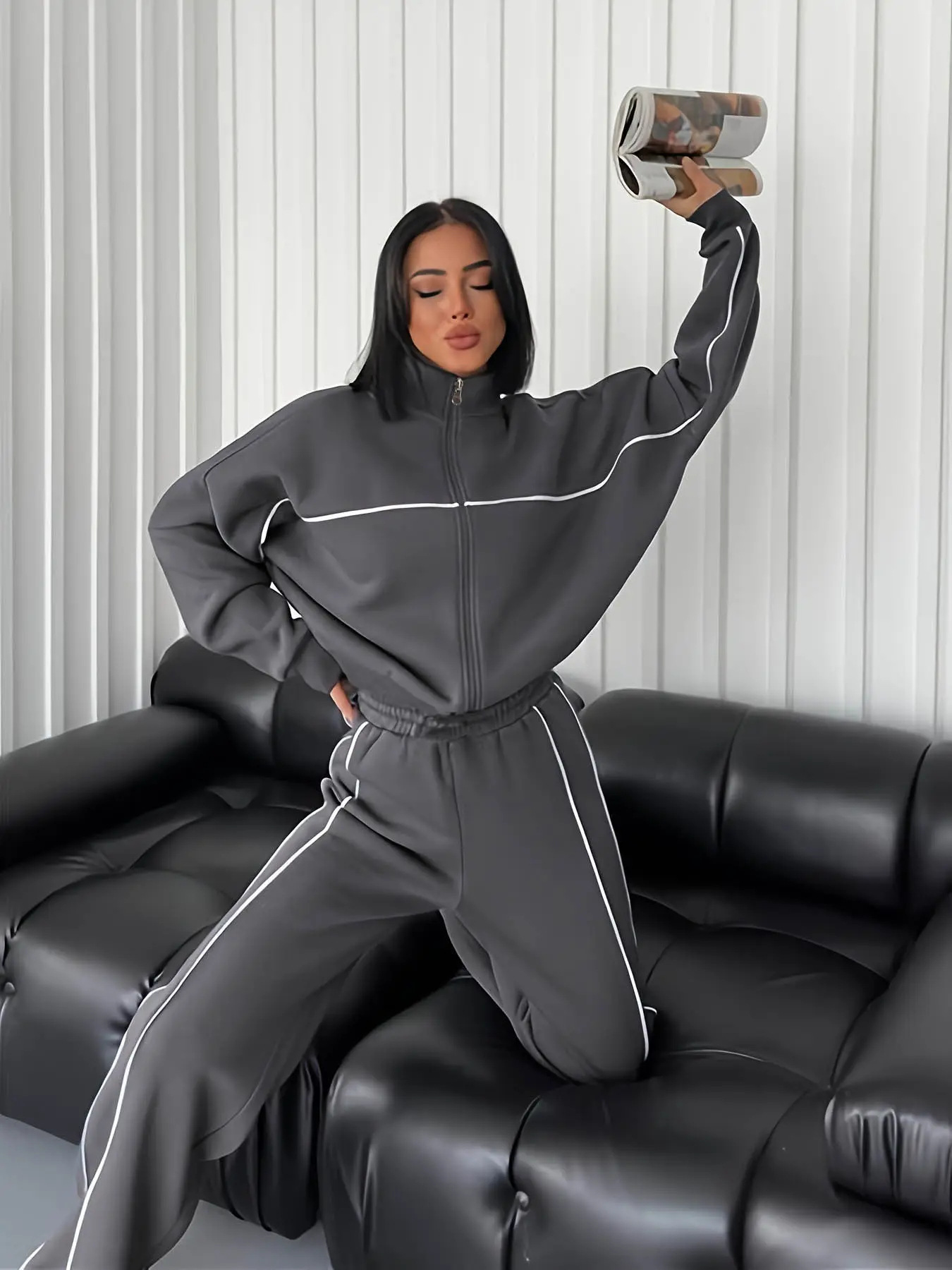 Women's Casual Two-Piece Set: Half-Turtleneck Zip Cardigan Sweatshirt & Striped Drawstring Pants