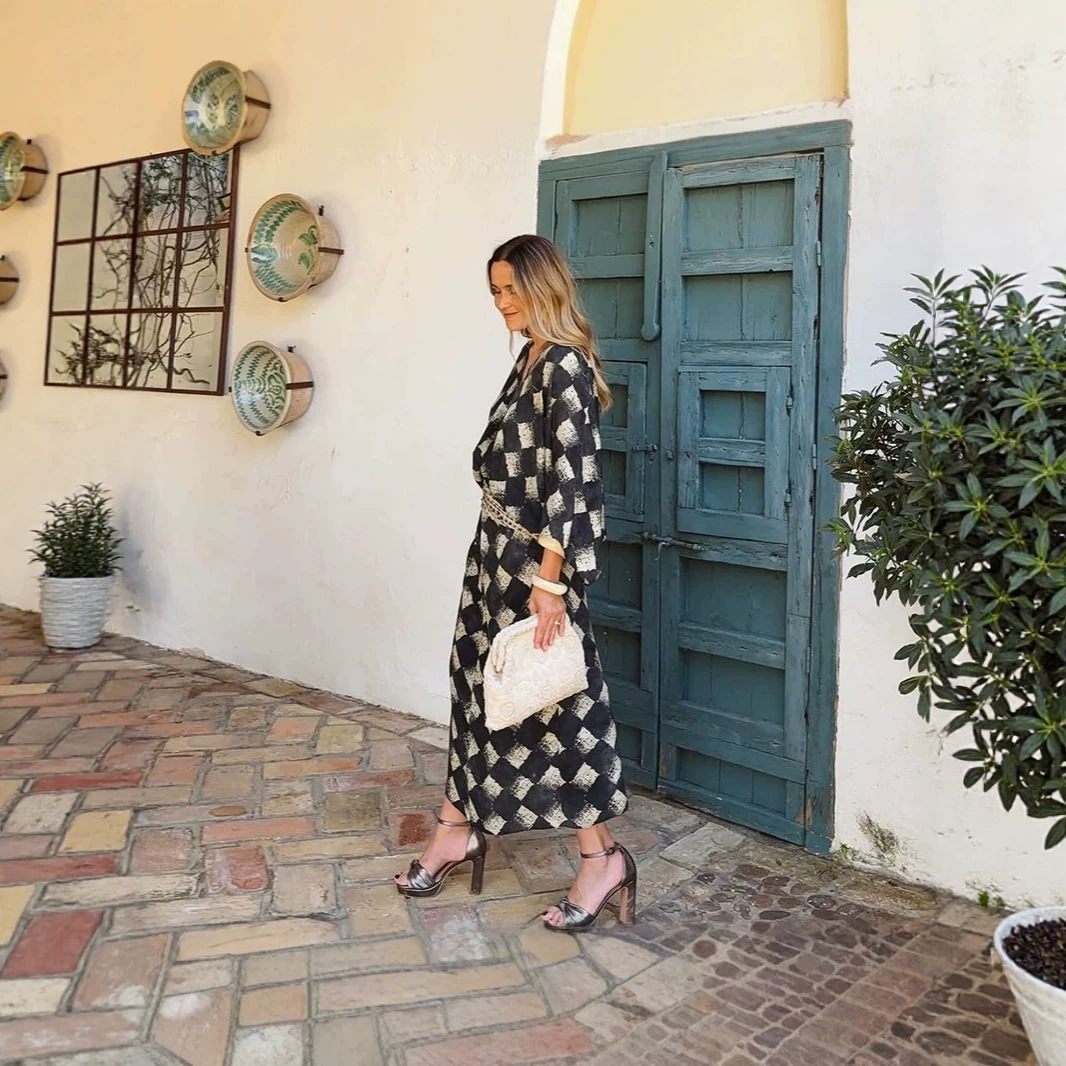 Geometric Print Knit Belted Midi Dress