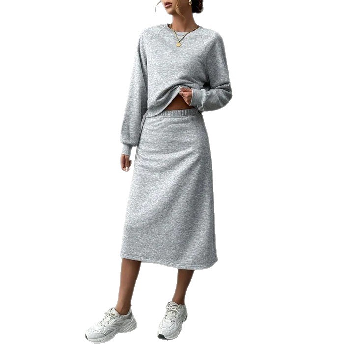 Women's Long Sleeve Loose Sweatshirt and Bodycon Midi Skirt Set