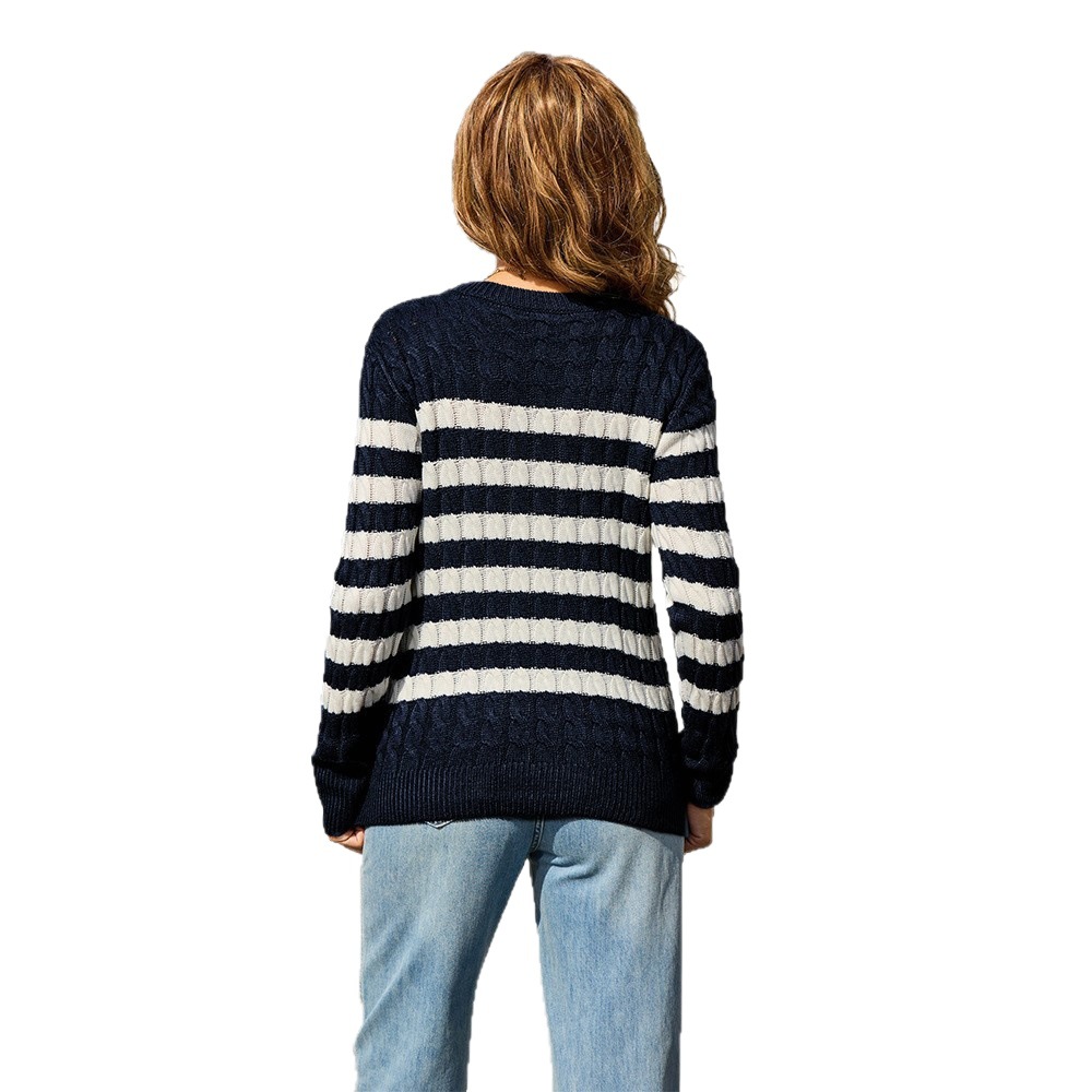 Cable-Knit Color-Block Long-Sleeve Crewneck Pullover Sweater