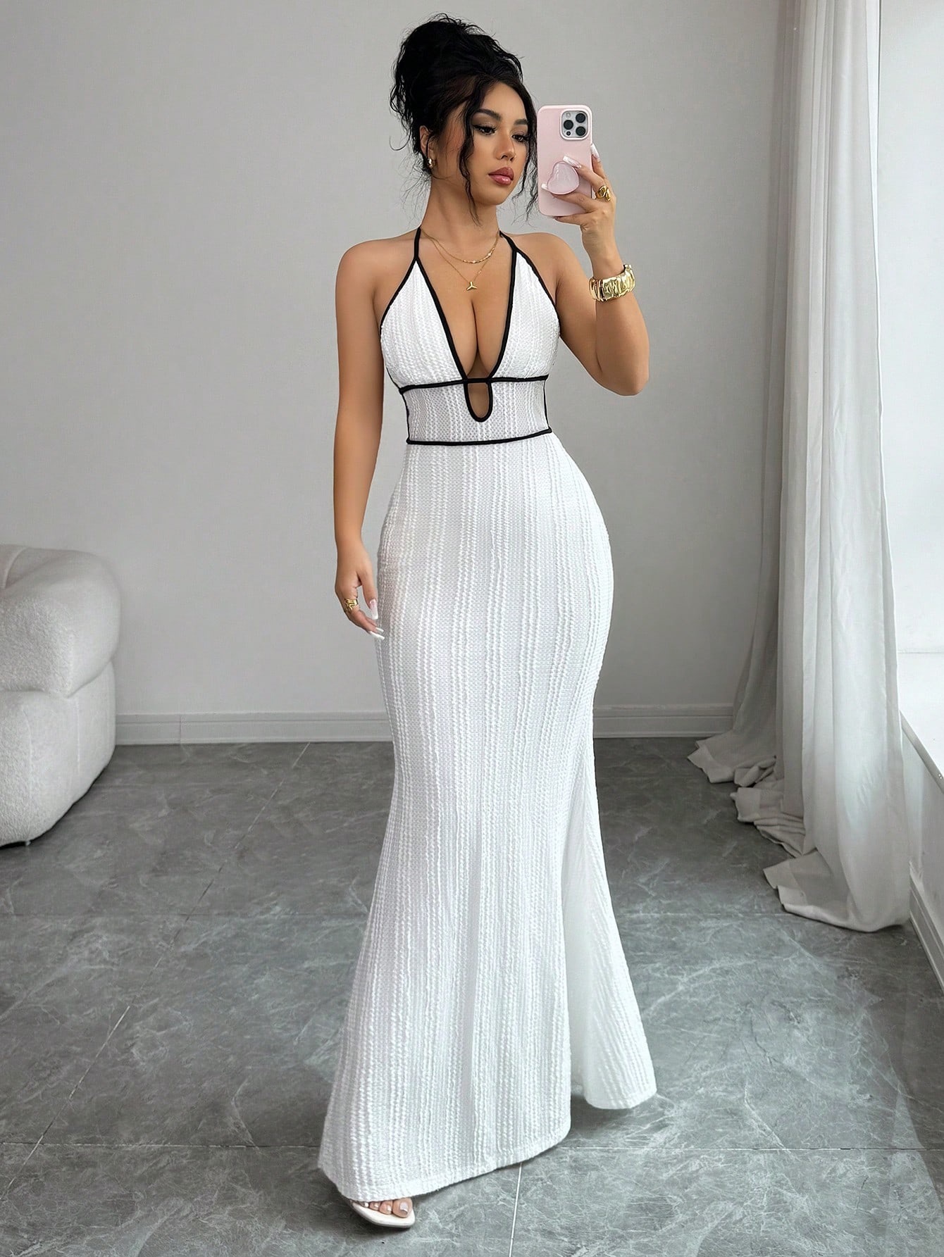 Color-Block Halter Open-Back Maxi Dress with Deep V Cutout and Lace-Up Mermaid Silhouette