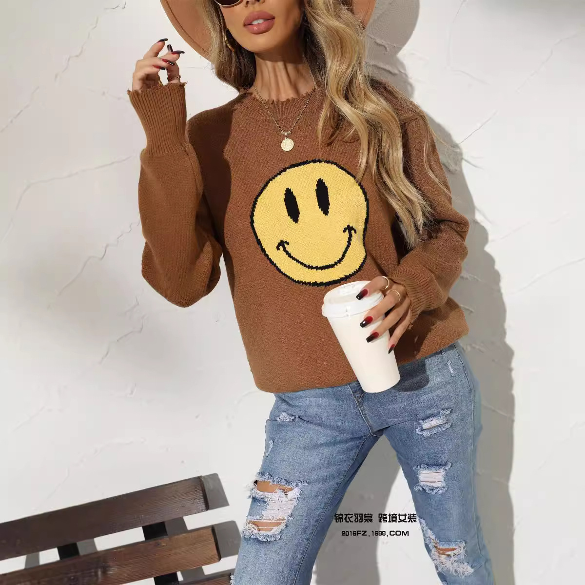 Smiley Face Knit Pullover Sweater Cotton Blend Crew Neck Loose Fit Camel