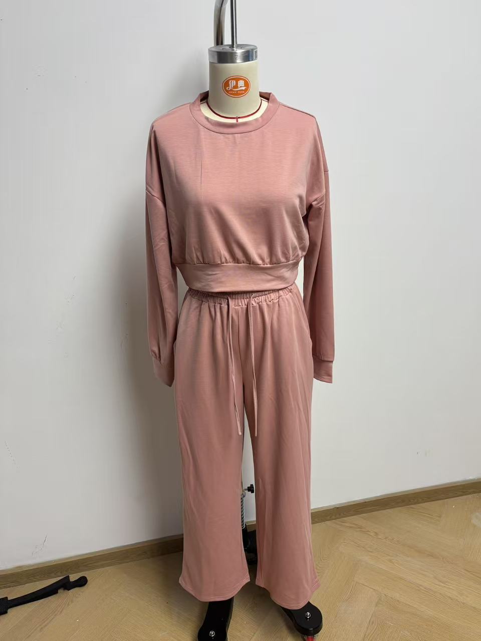 Women's Casual Long-Sleeve Sweatshirt and Wide-Leg Pants Set