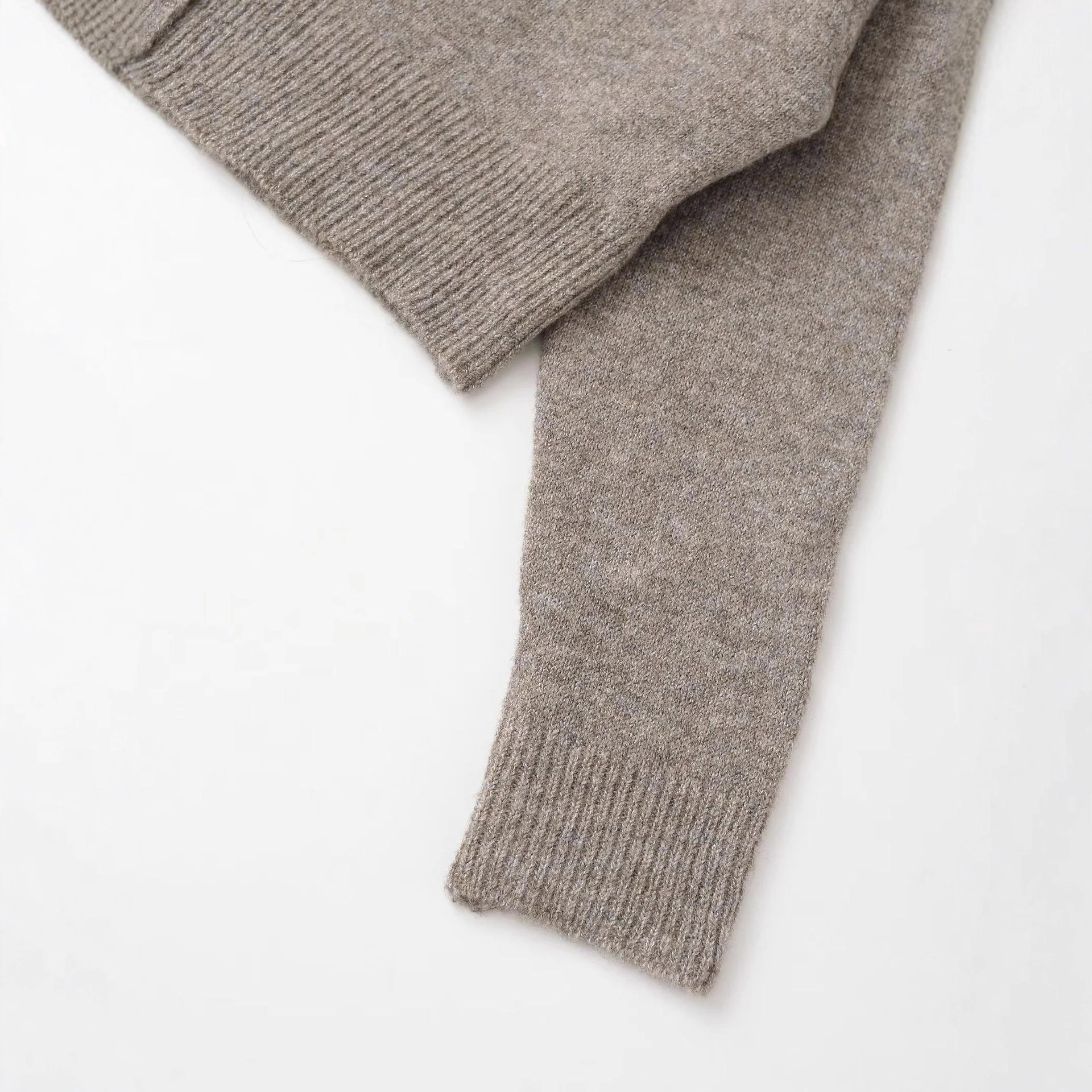 Women's Button-Front Cropped Knit Cardigan
