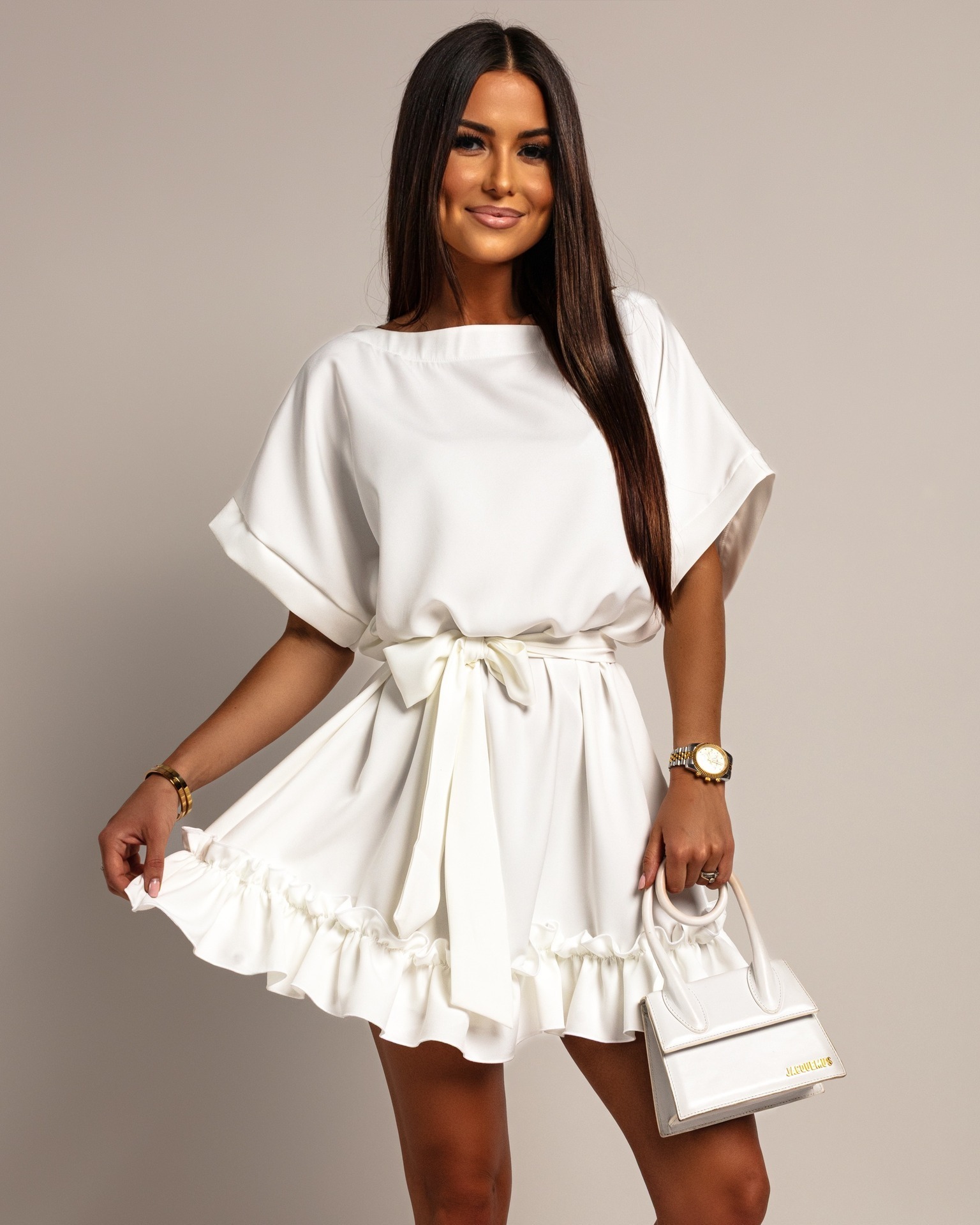 Tie-Waist Ruffle Sleeve Short Dress with荷叶 Hem