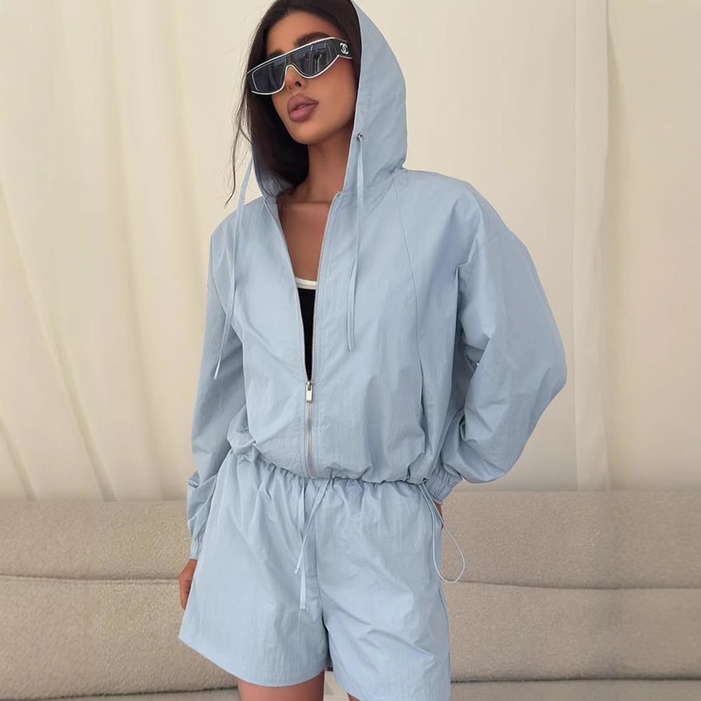 Women's Solid Color Long Sleeve Zip Cardigan and Elastic Shorts Two-Piece Set