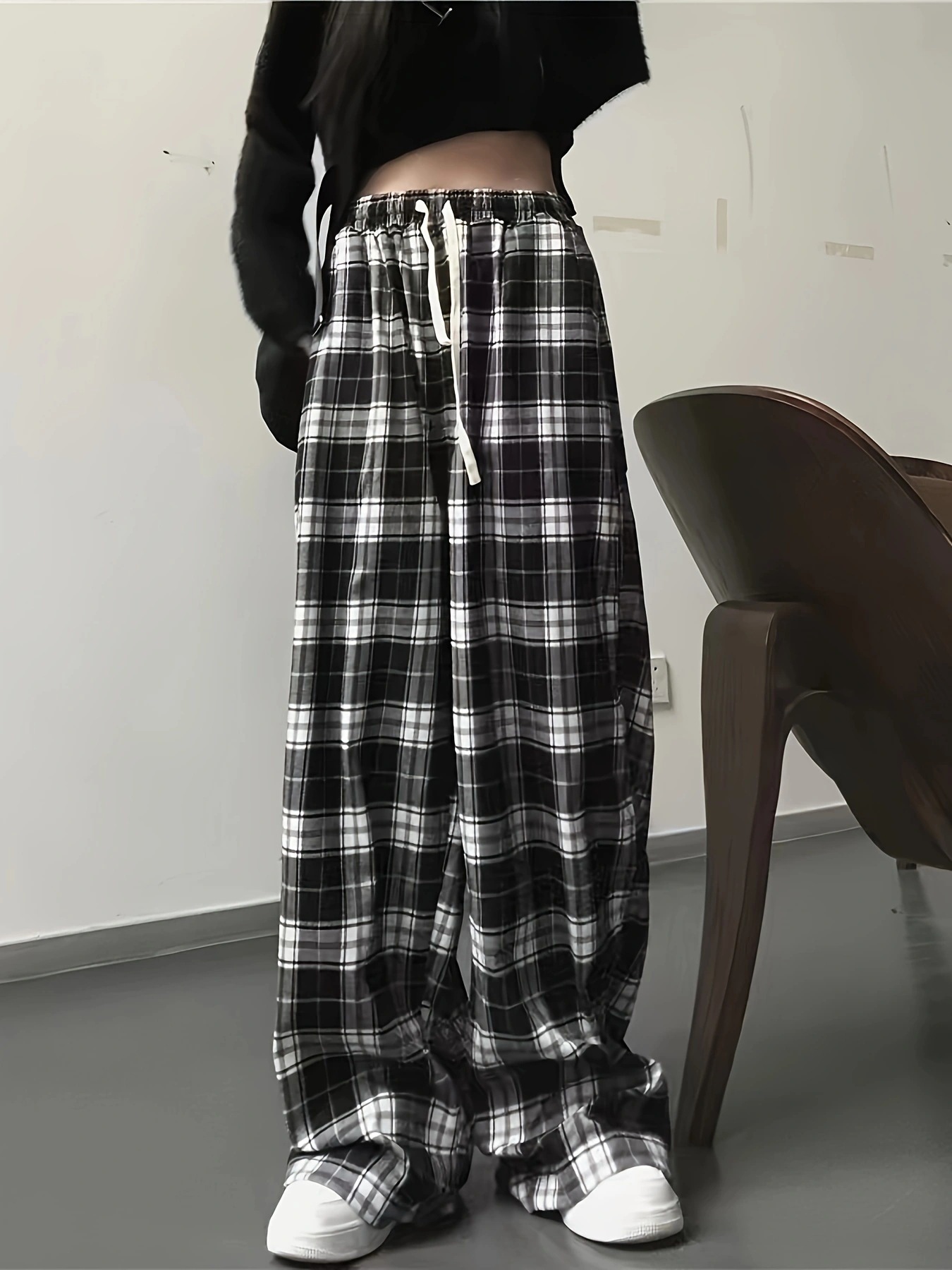 High-Waisted Straight-Leg Plaid Pants for Summer, Black and White