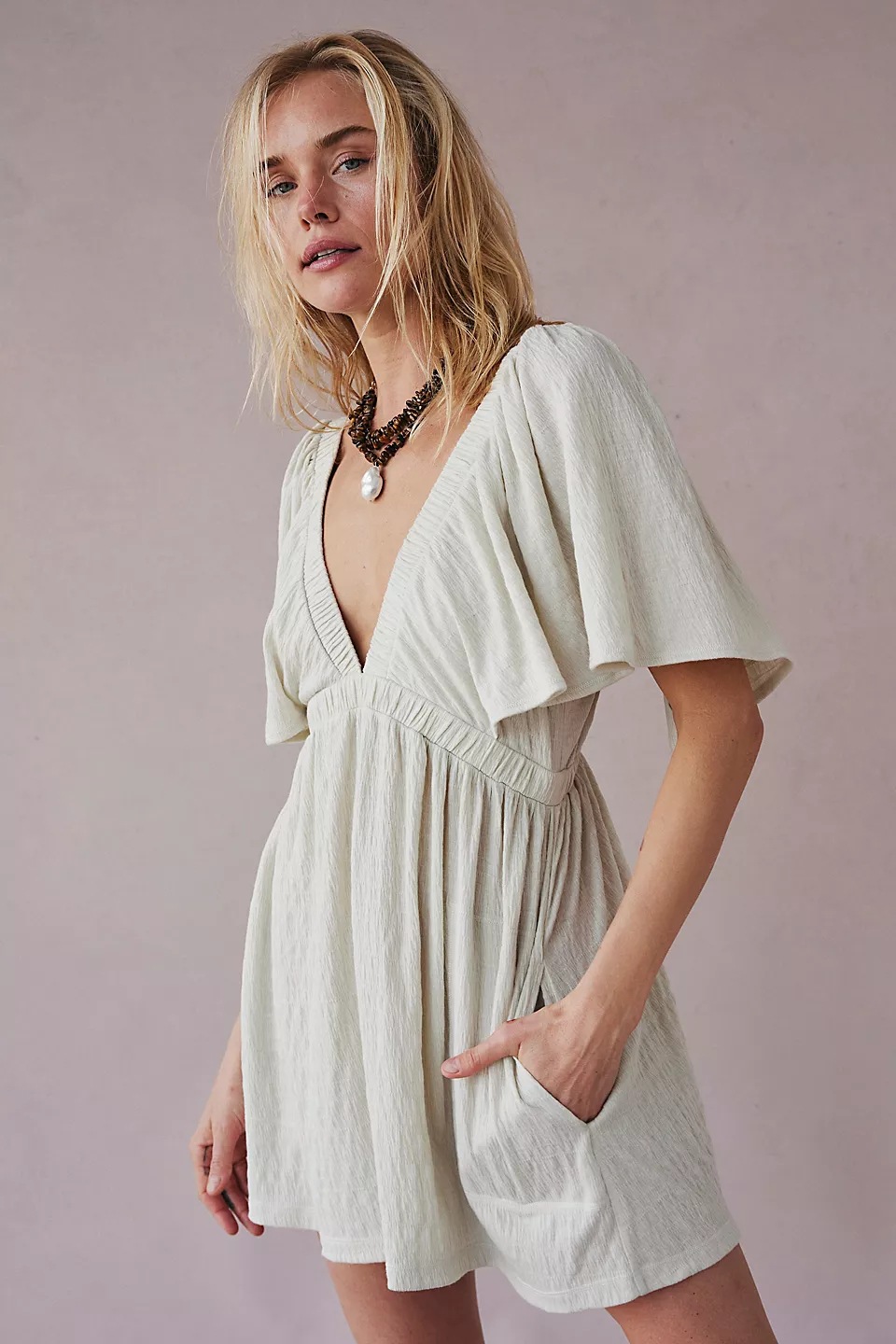Women's V-Neck Open-Back Short-Sleeve Solid Loose Casual Jumpsuit