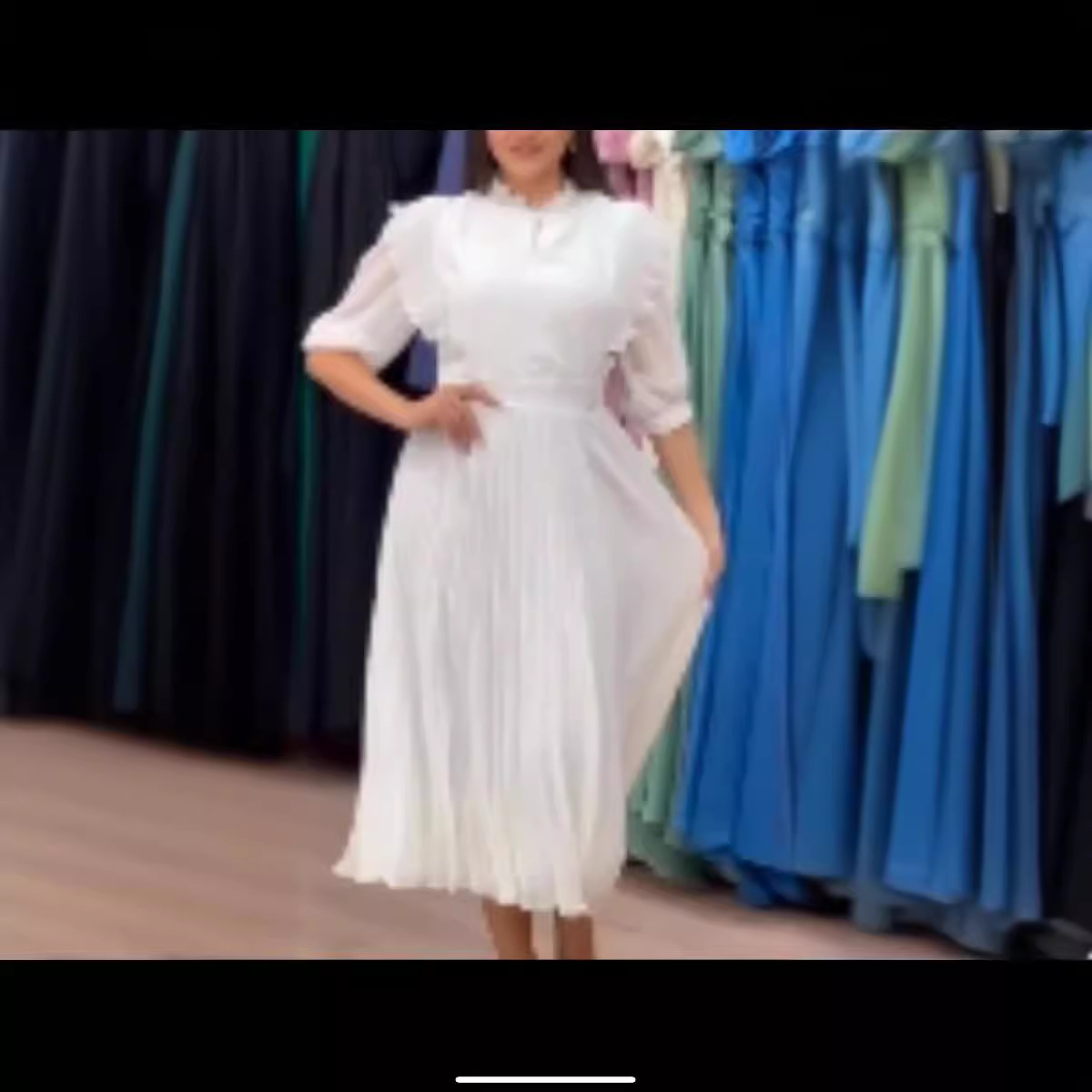 French-Style Chiffon Midi Dress with Half Sleeves and Round Neck