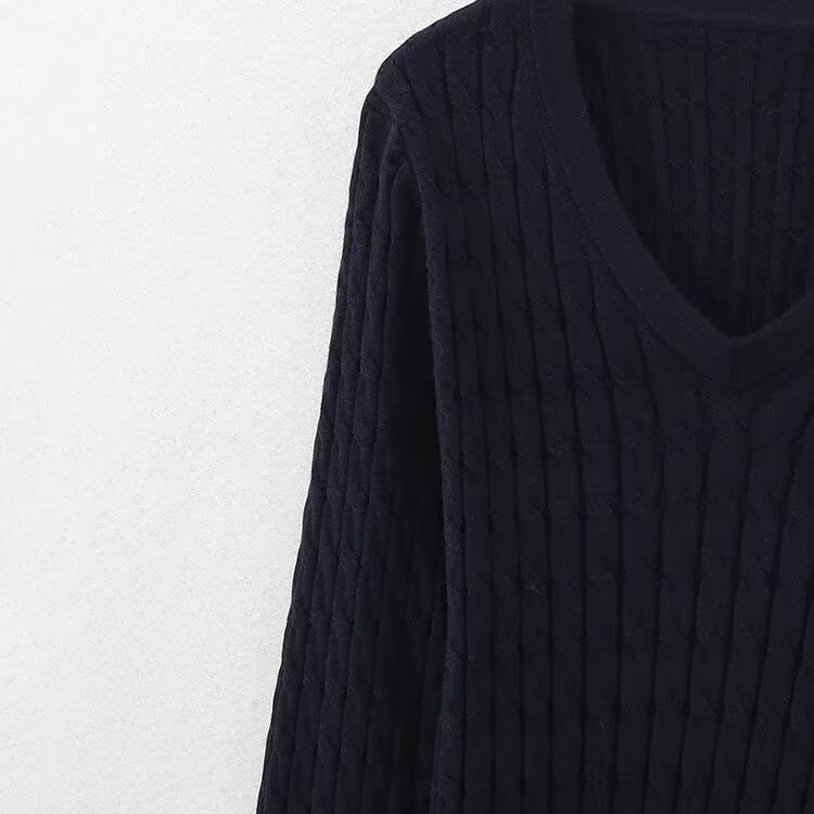 Women's V-Neck Cable Knit Sweater