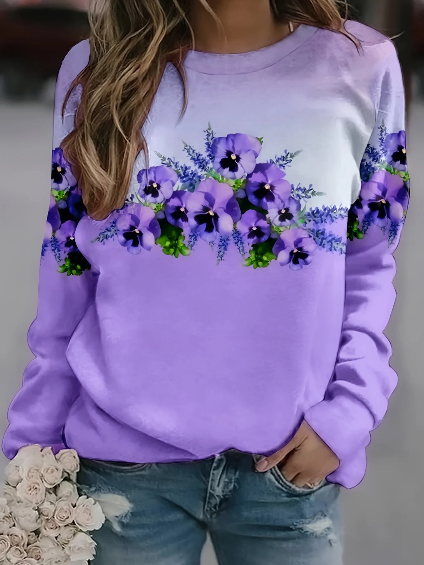 Women's Floral Butterfly Print Crewneck Sweatshirt