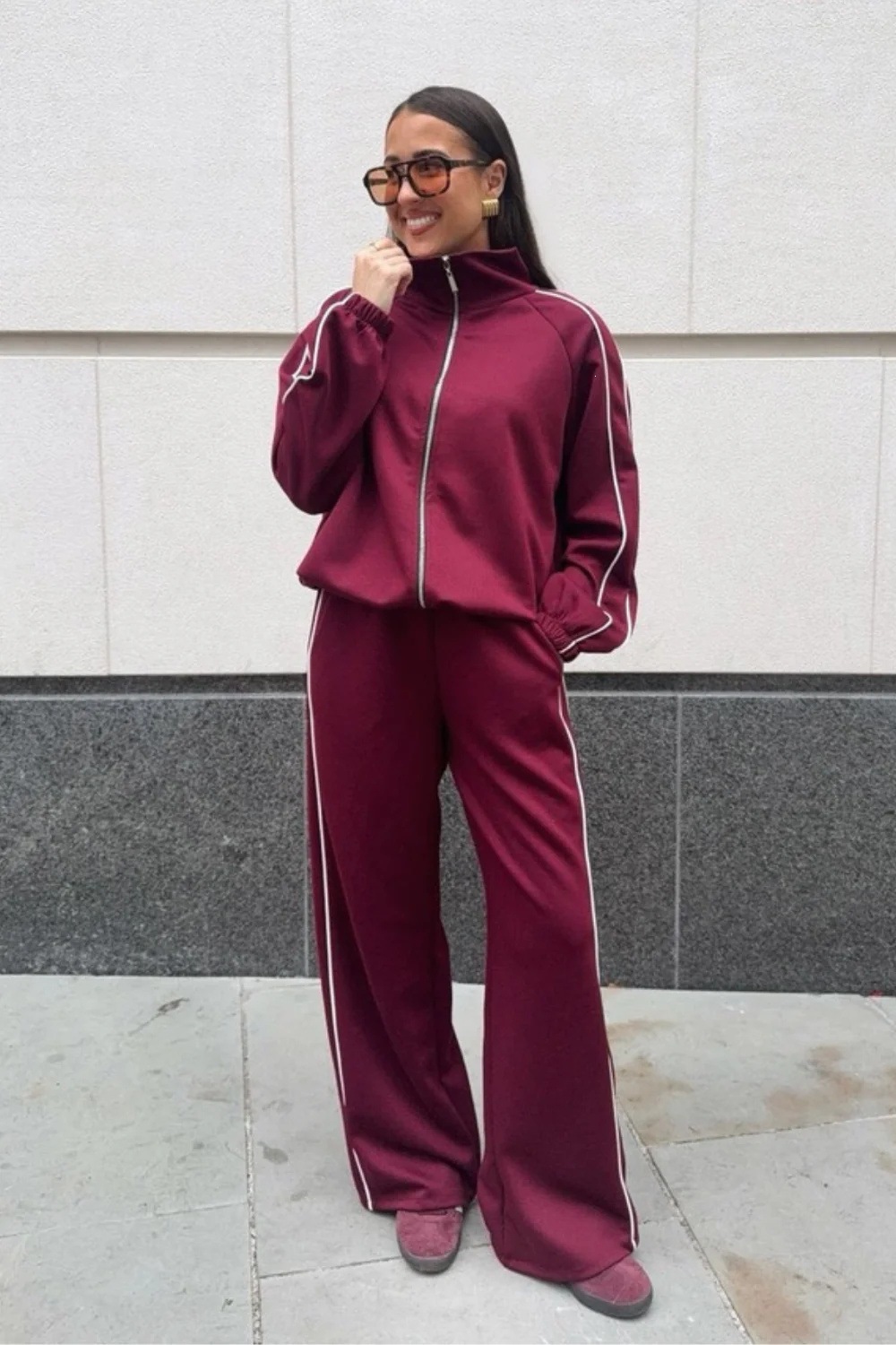 Women's Colorblock Striped Tracksuit with Lapel Zip Jacket and Wide-Leg Sweatpants